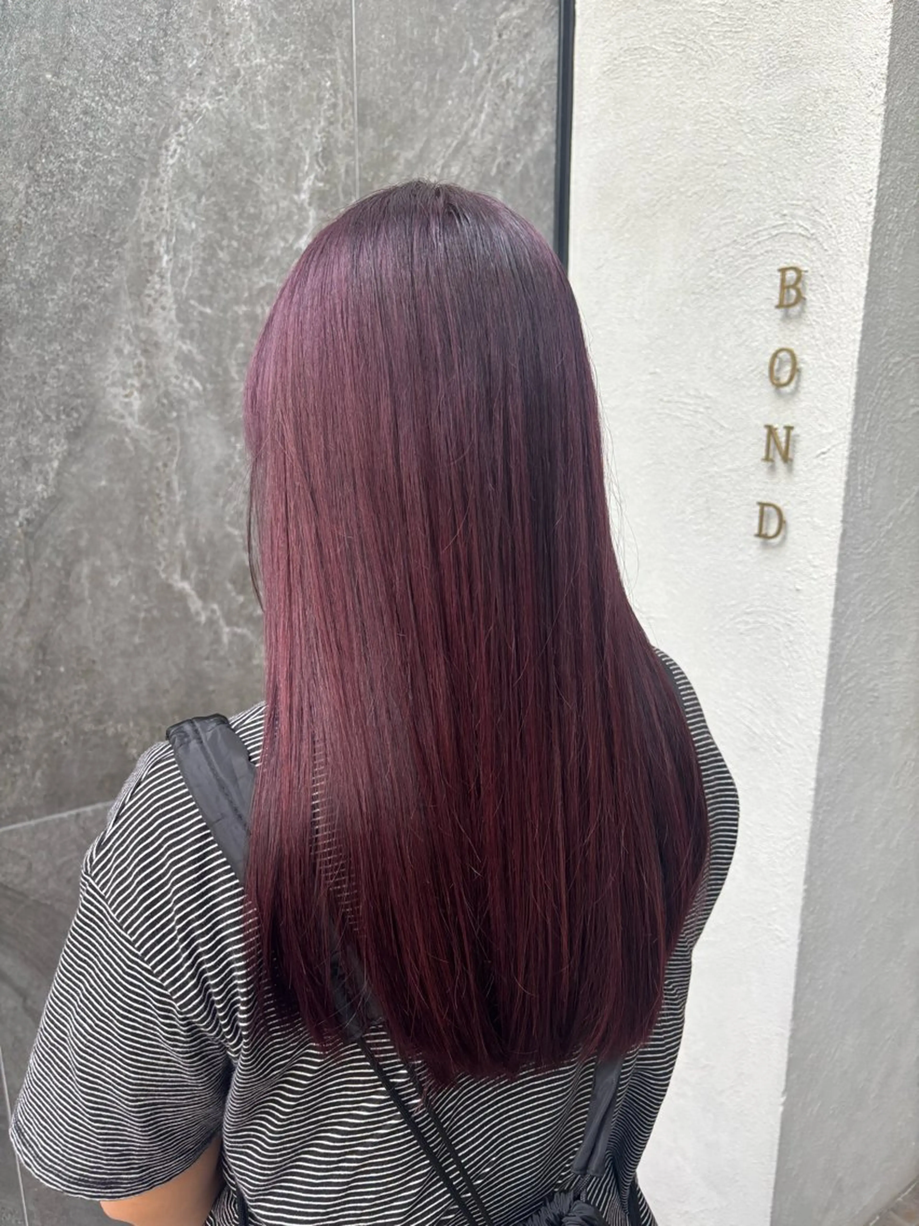 ロング カラー ブリーチ レッドカラー 石原 望来のヘアスタイル