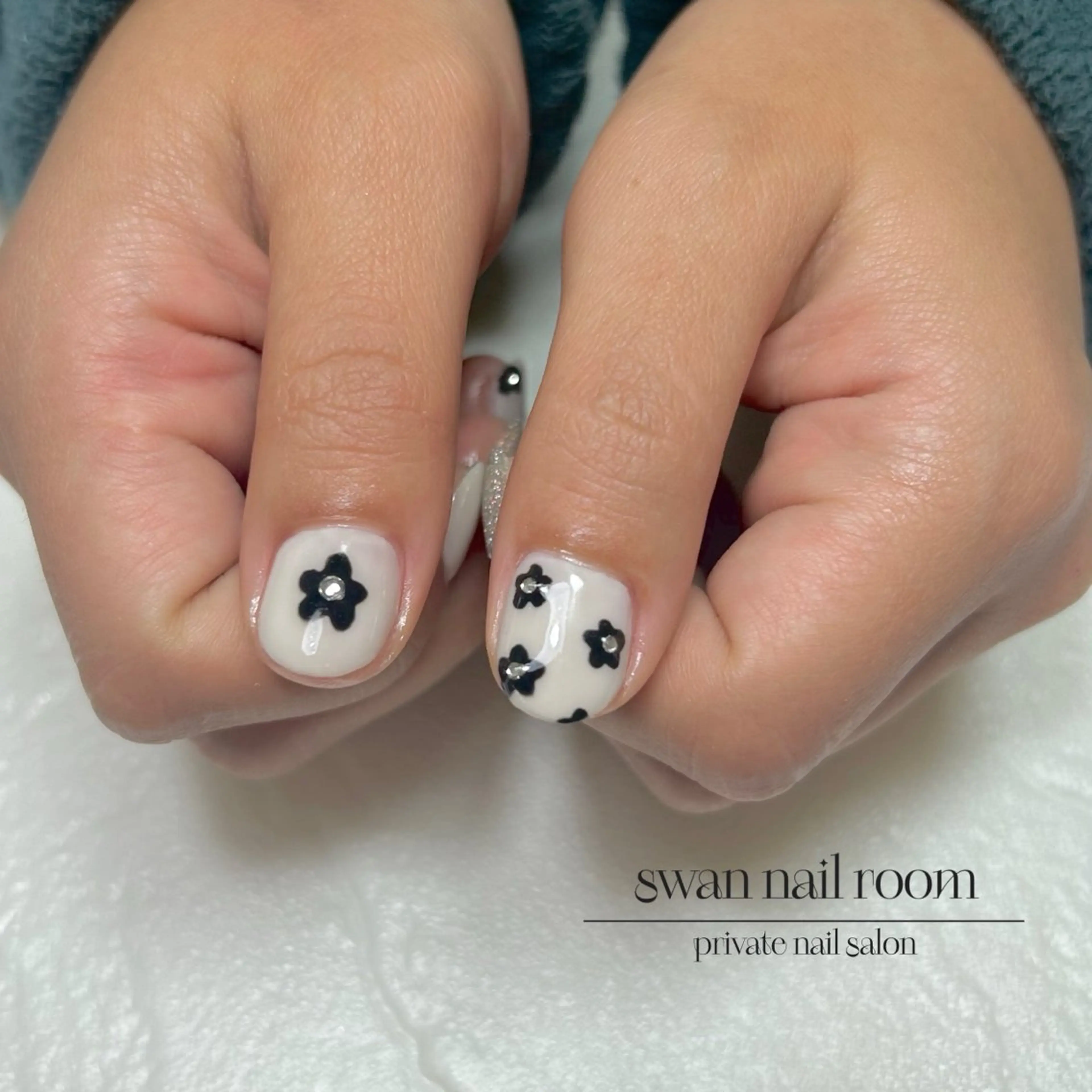 ネイル フラワーネイル swan  nail room所属・swan nail roomのネイルデザイン