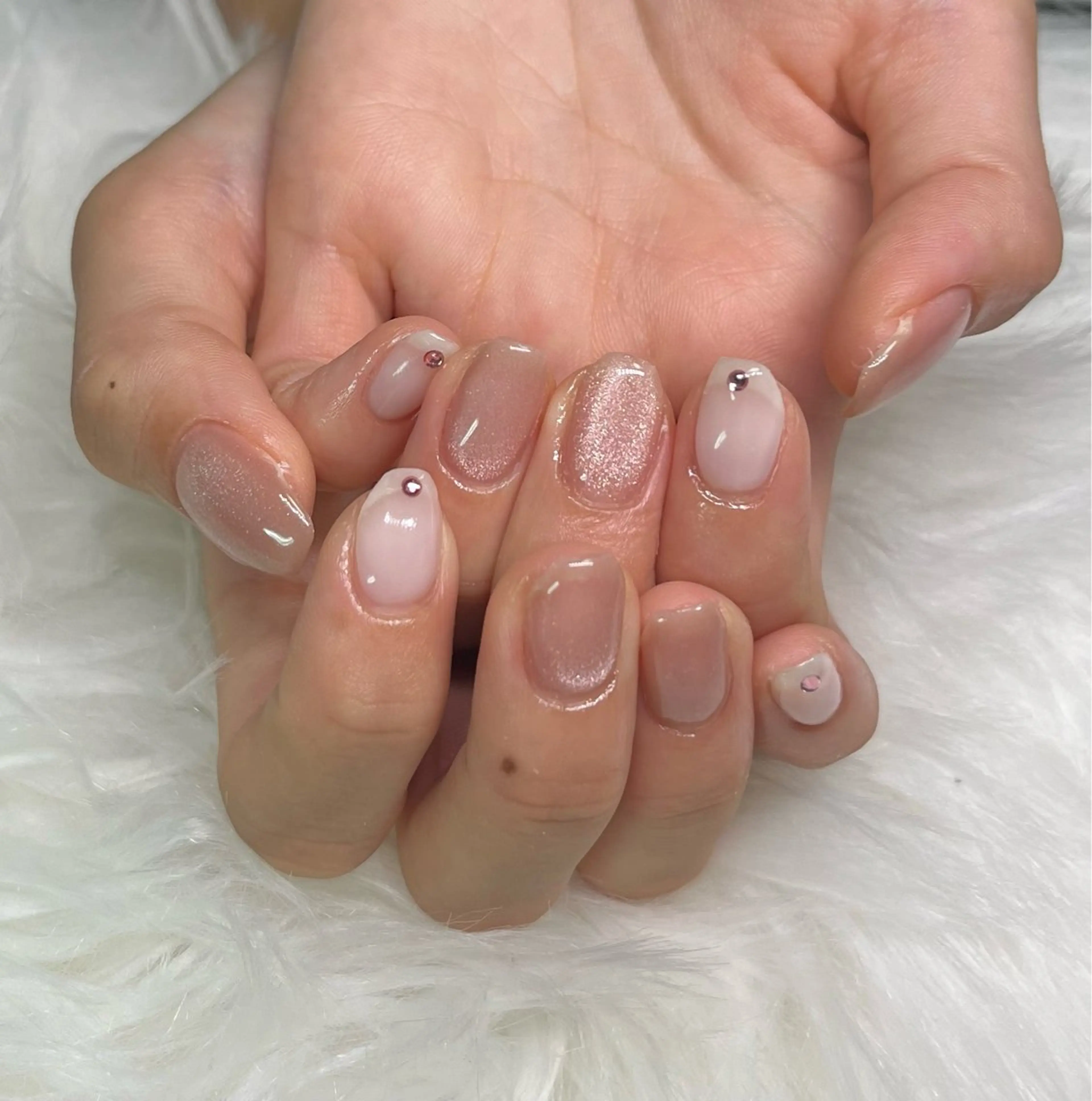 ネイル マグネットネイル ワンカラーネイル ハンドネイル 🏠自宅 サロン💅natsuのネイルデザイン