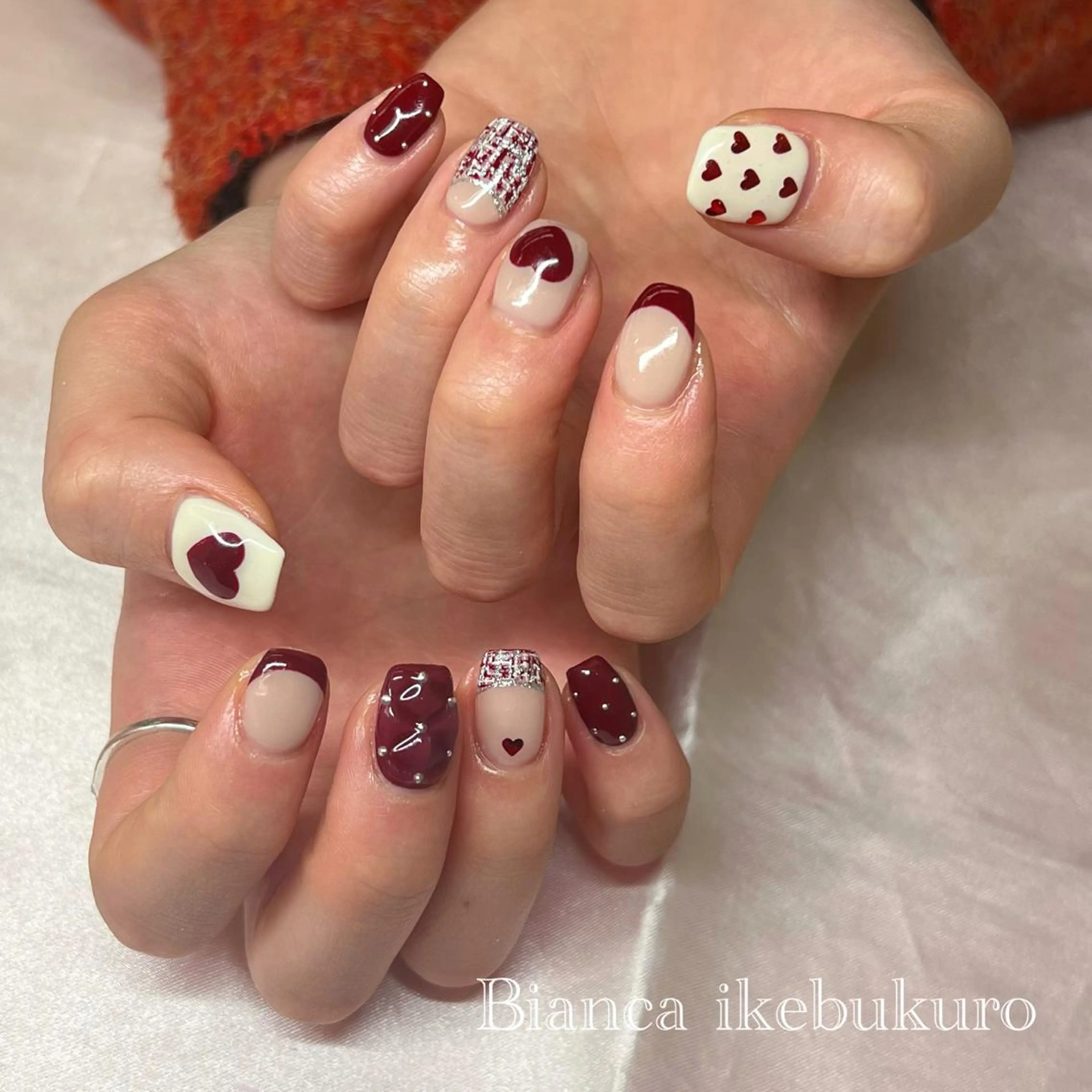 ネイル SATO 🎠🫧 痛ネイル/3Dパーツのネイルデザイン