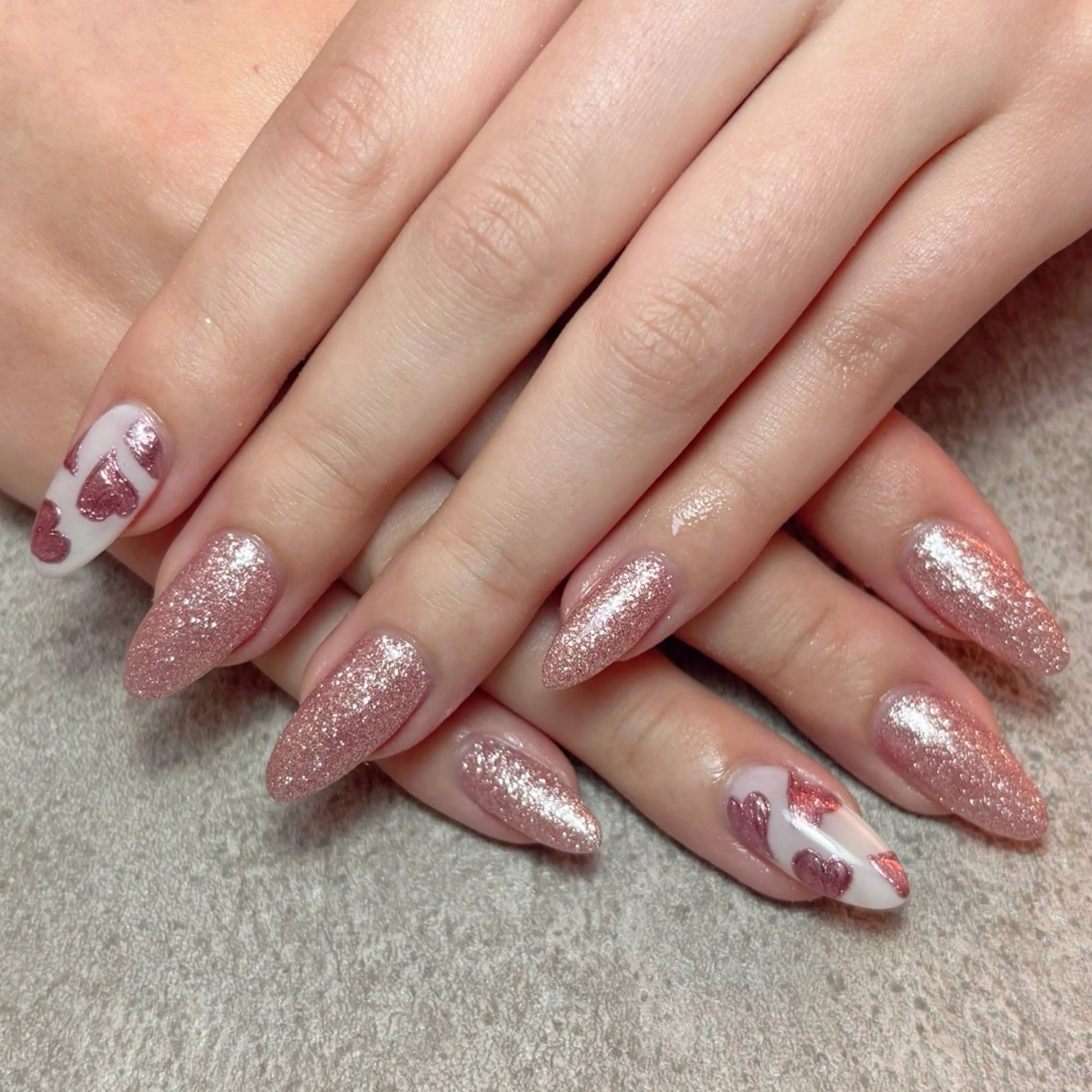 ネイル ハンドネイル nailroom DIASOMNIAのネイルデザイン