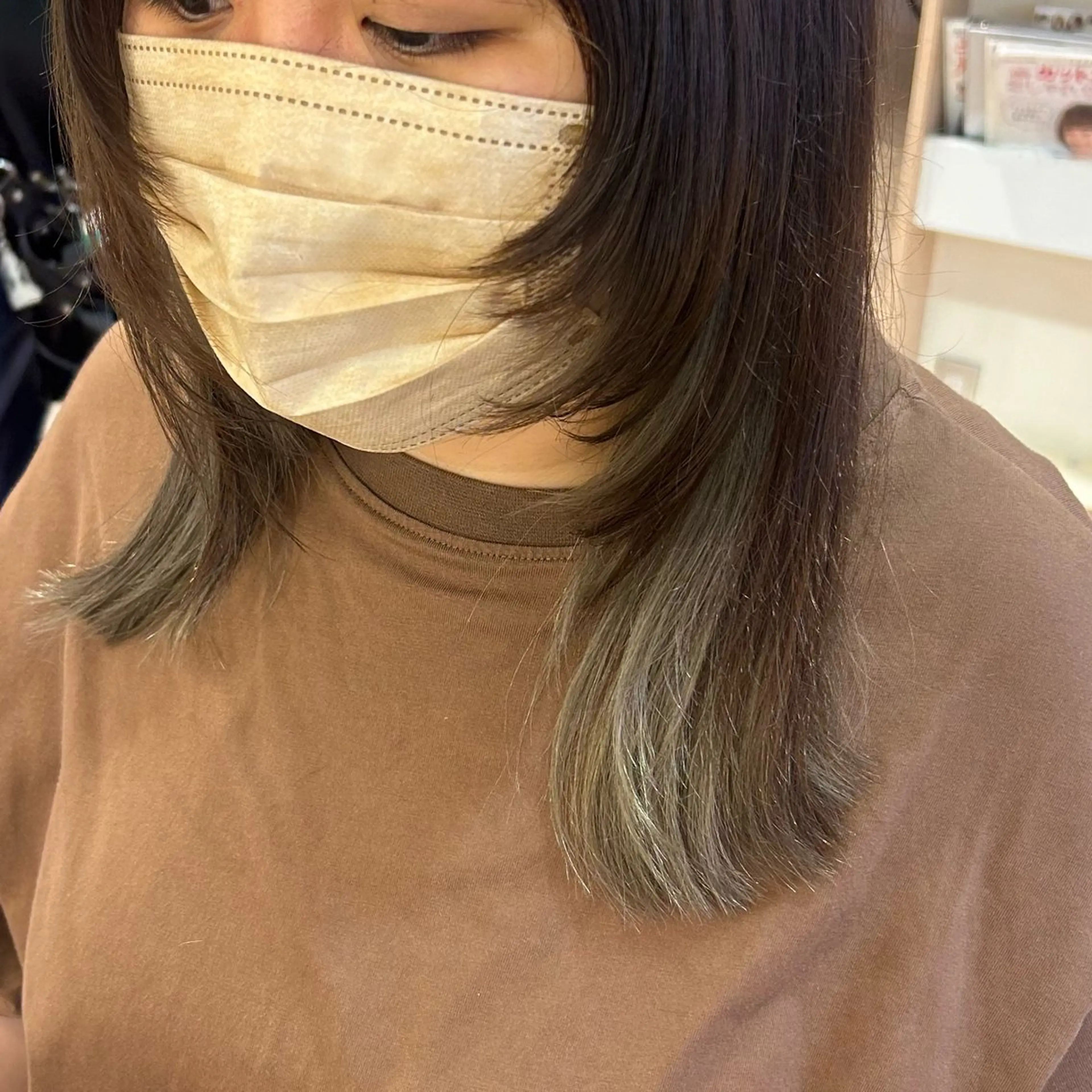 セミロング カット 🫧透明感明るめカラ ー🫧大西あずきのヘアスタイル