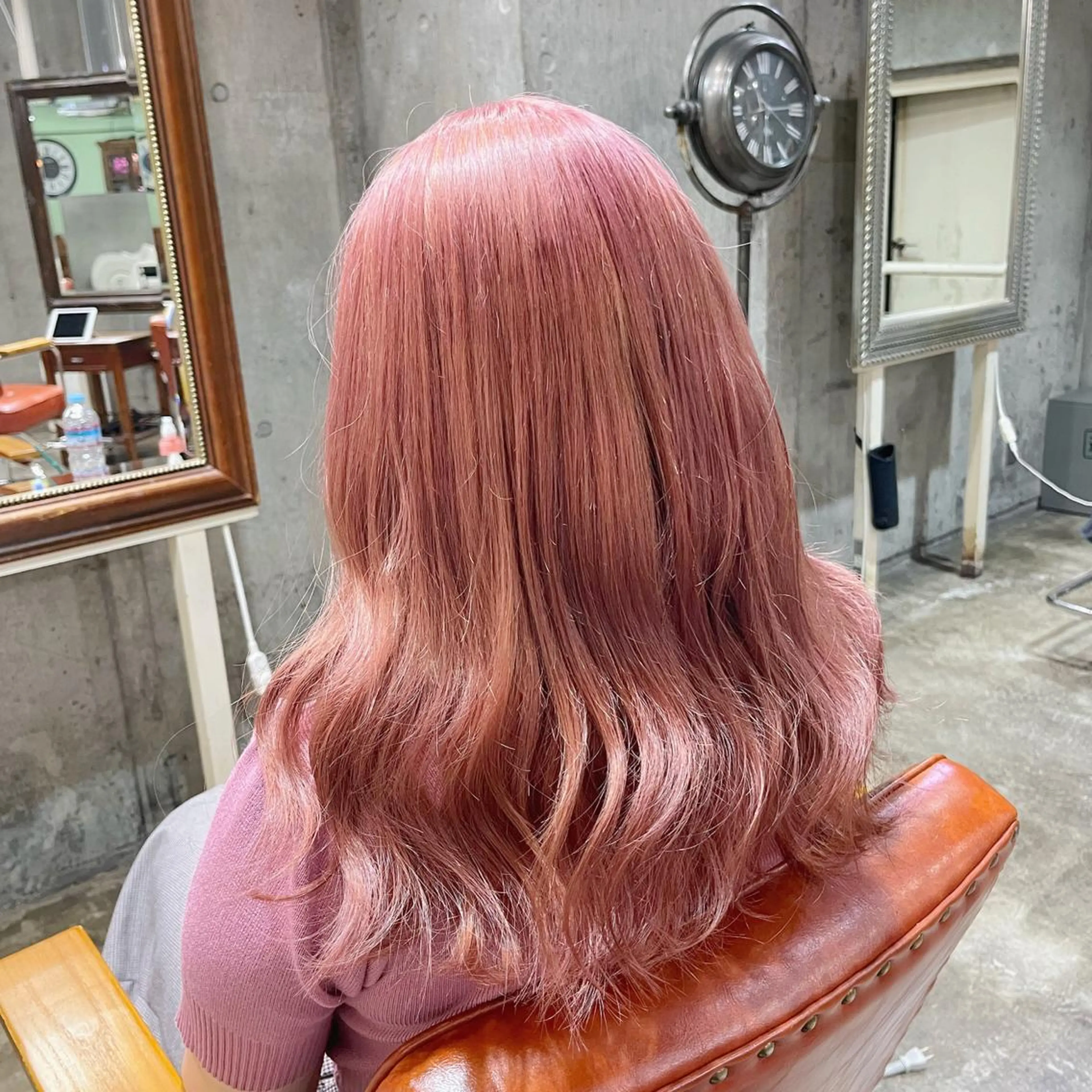 セミロング カラー ヘアアレンジ ブリーチ ヘアカラー ピンクカラー🩷 ヘアセットＮＯ.1のヘアスタイル