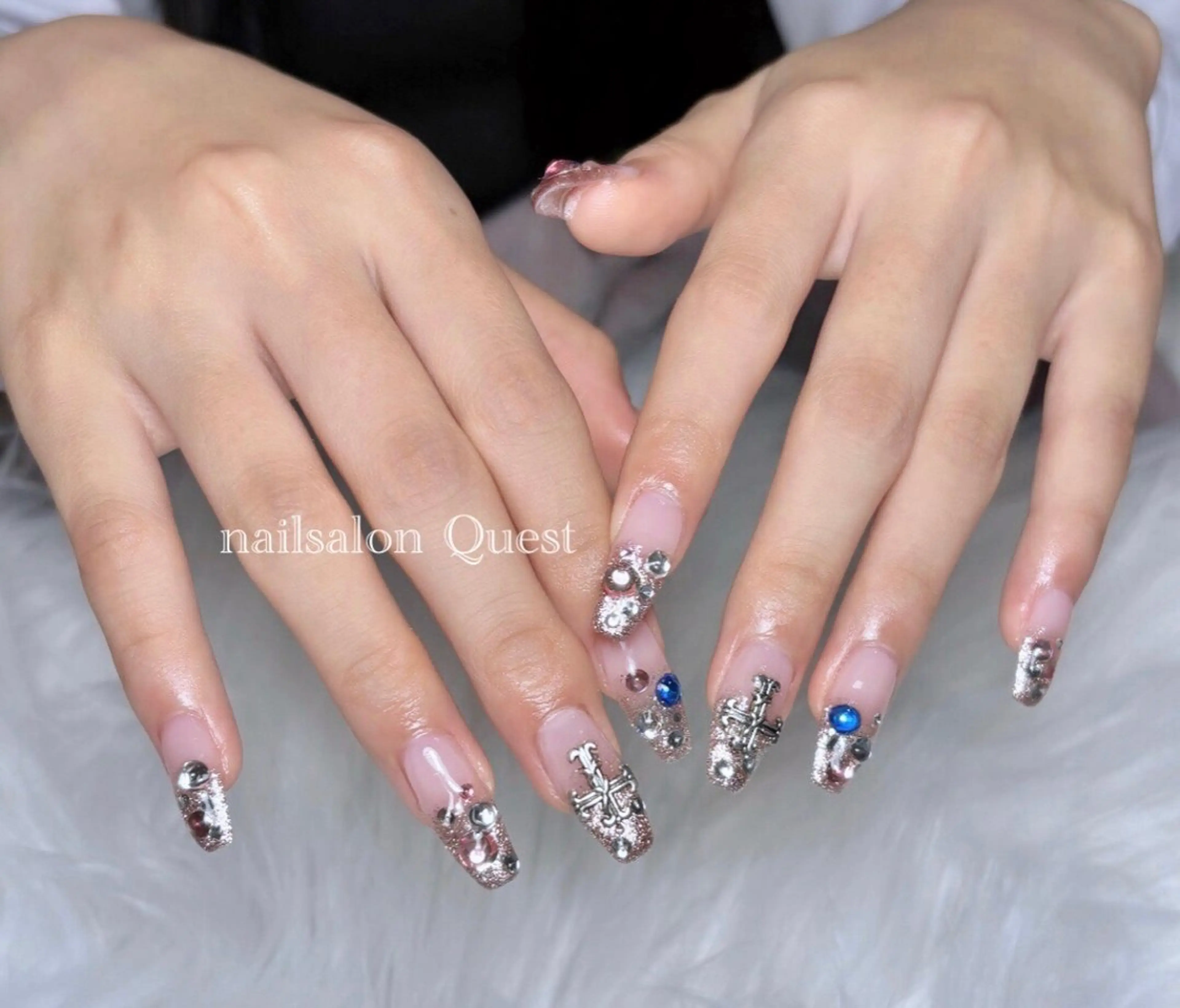 ネイル アートネイル 長さ出し ハンドネイル nailsalon Questのネイルデザイン