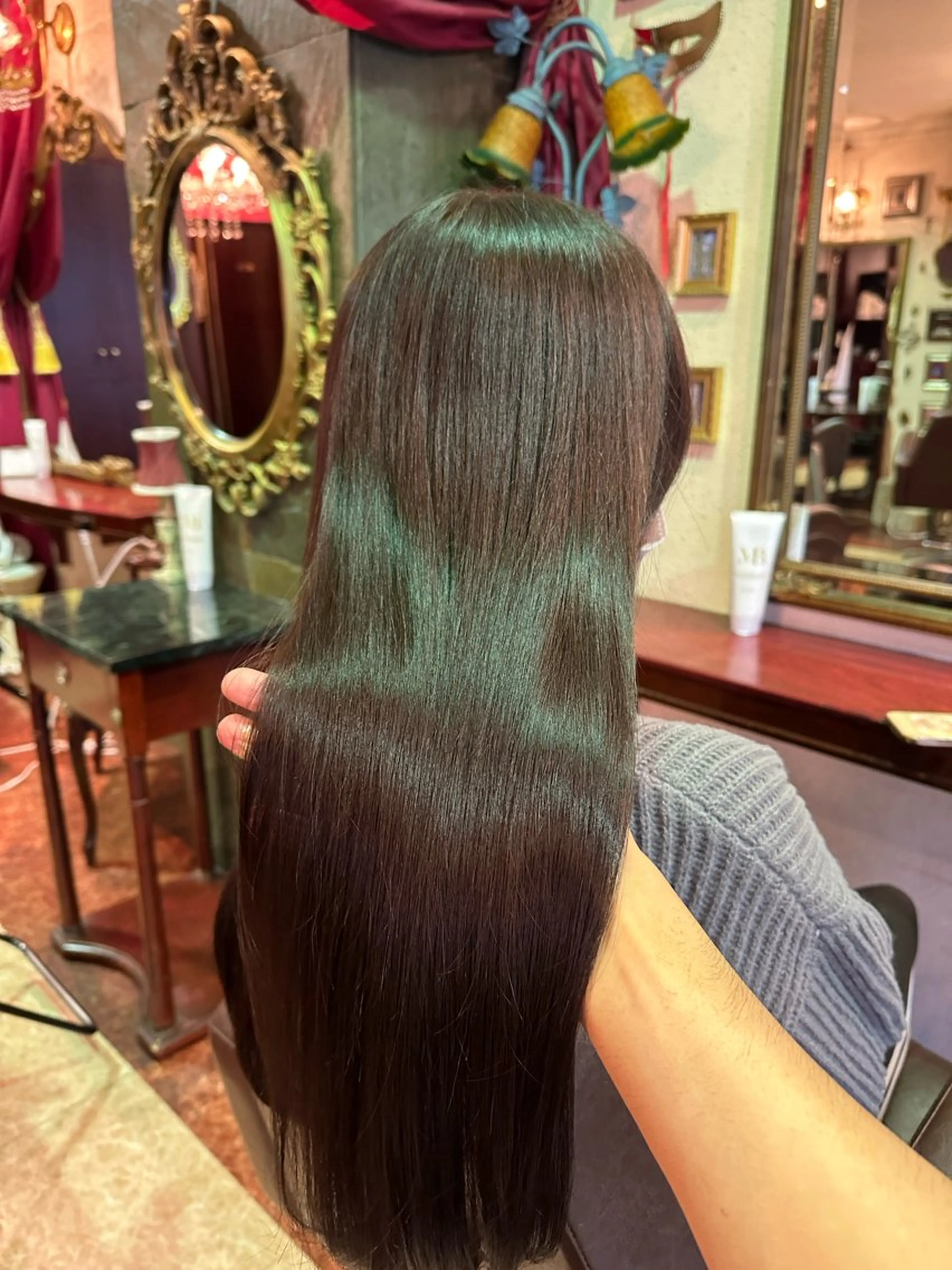 ロング カラー アディクシーカラー ケアカラー 透明感カラー グレージュ イルミナカラー カット ヘアカラー トリートメント 【レイヤー/韓国風 /髪質改善】RINのヘアスタイル