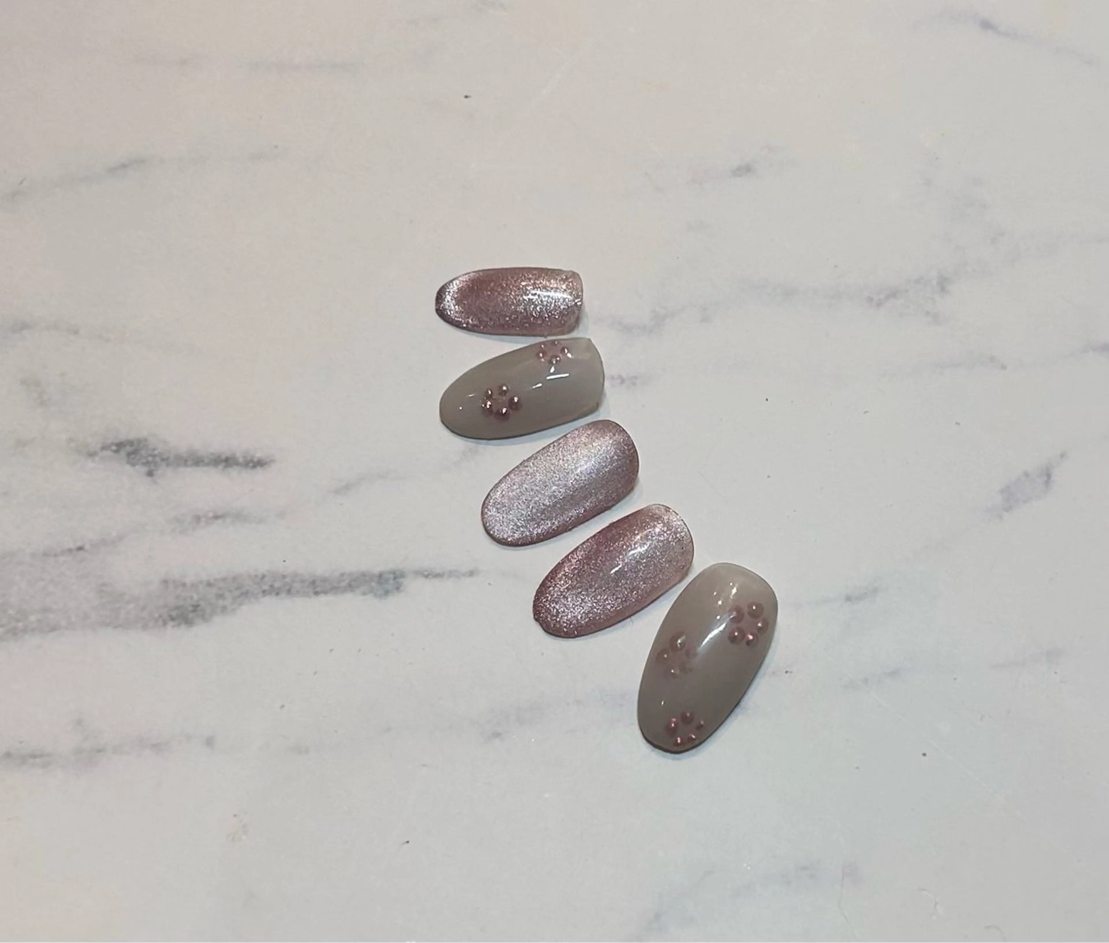 ネイル マグネットネイル ハンドネイル ネイル まりんのネイルデザイン