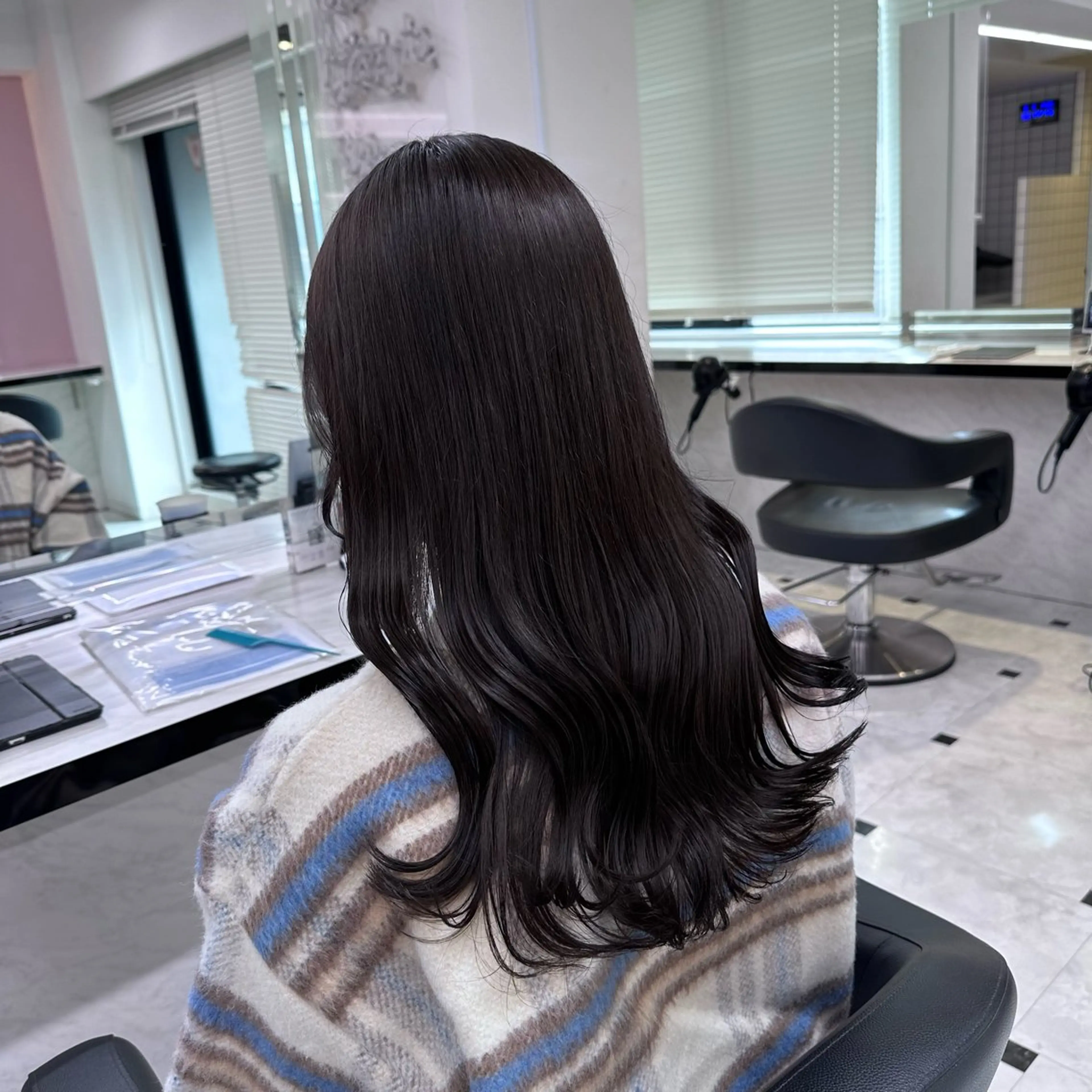 ロング カラー ❤️赤み消し 上品カラー❤️のヘアスタイル