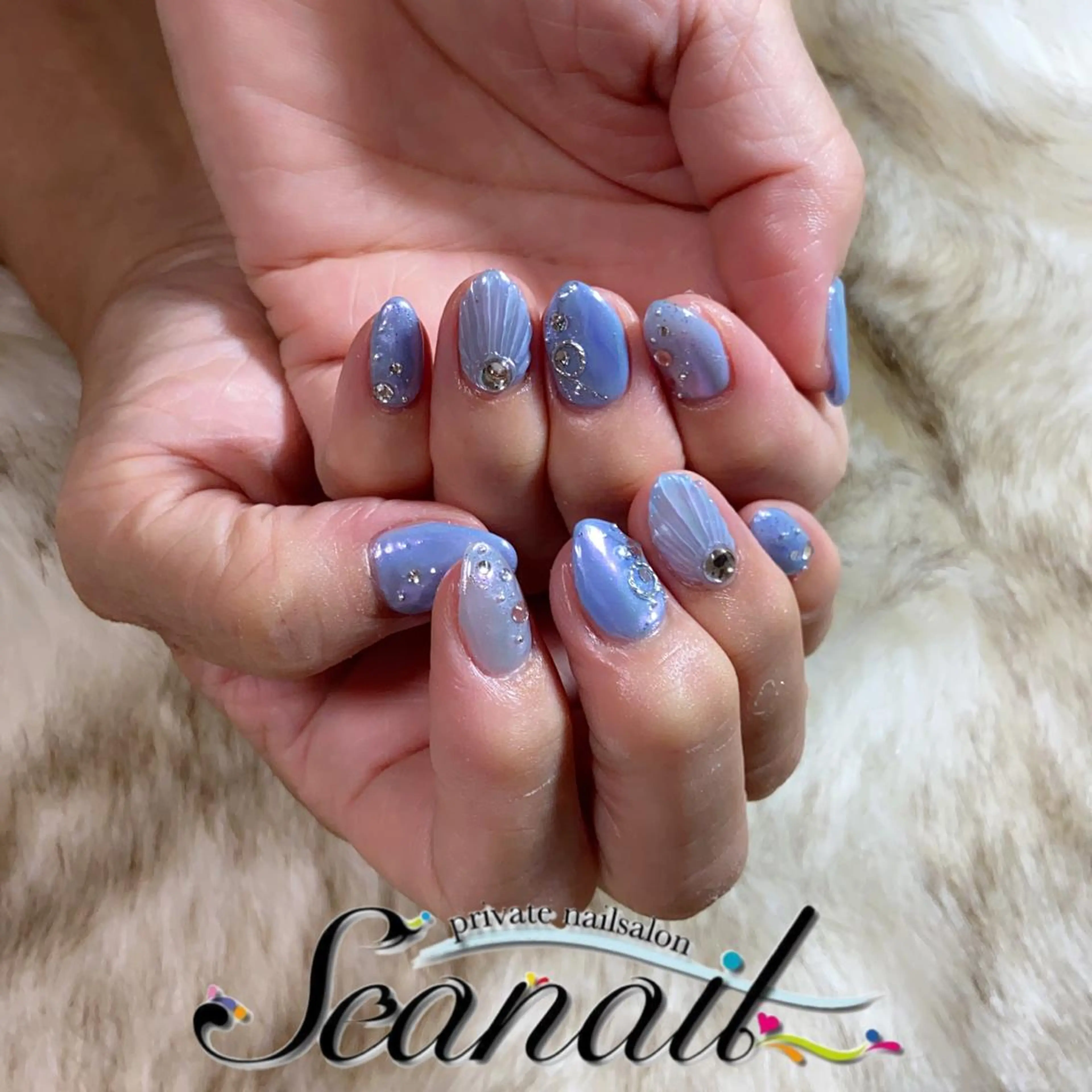ネイル アートネイル オーロラネイル ブルー フットネイル ジェルネイル 小尾 栞のネイルデザイン