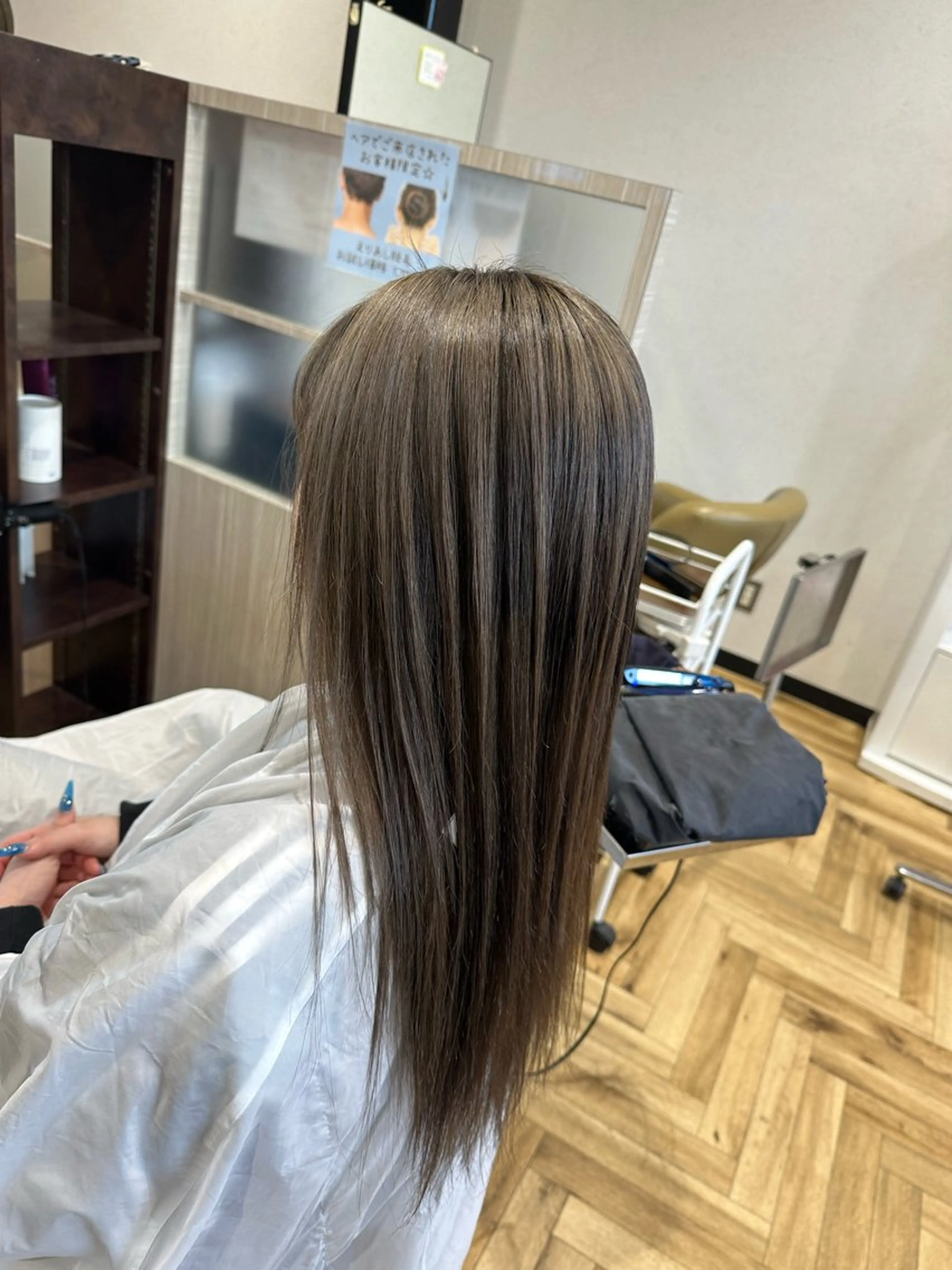 ロング カット ヘアカラー レイビューティー豊田 丸山店アシスタントのヘアスタイル
