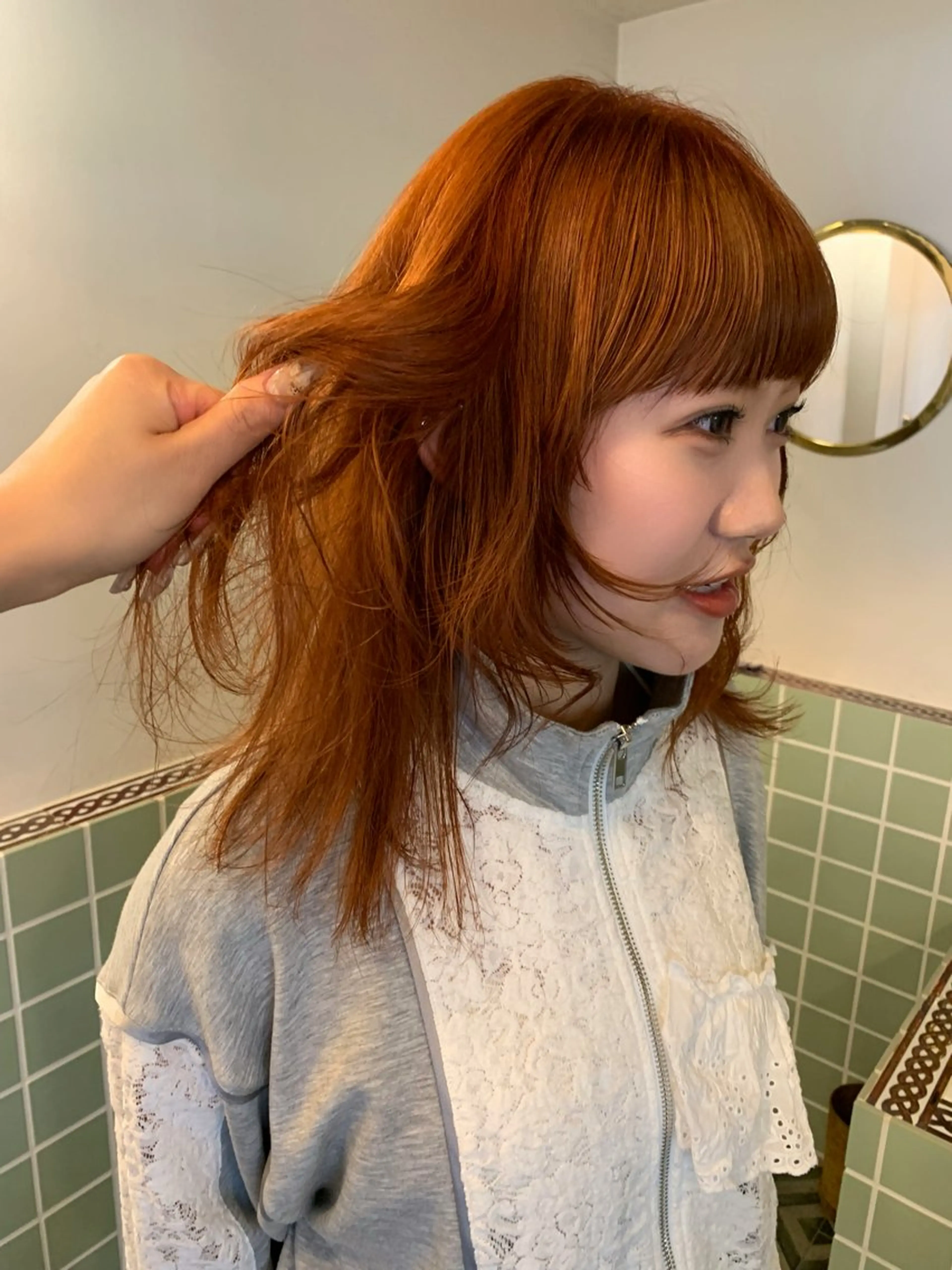 セミロング カラー オレンジ レイヤーカット 暖色カラー/縮毛矯正 なーな🎀🤍のヘアスタイル