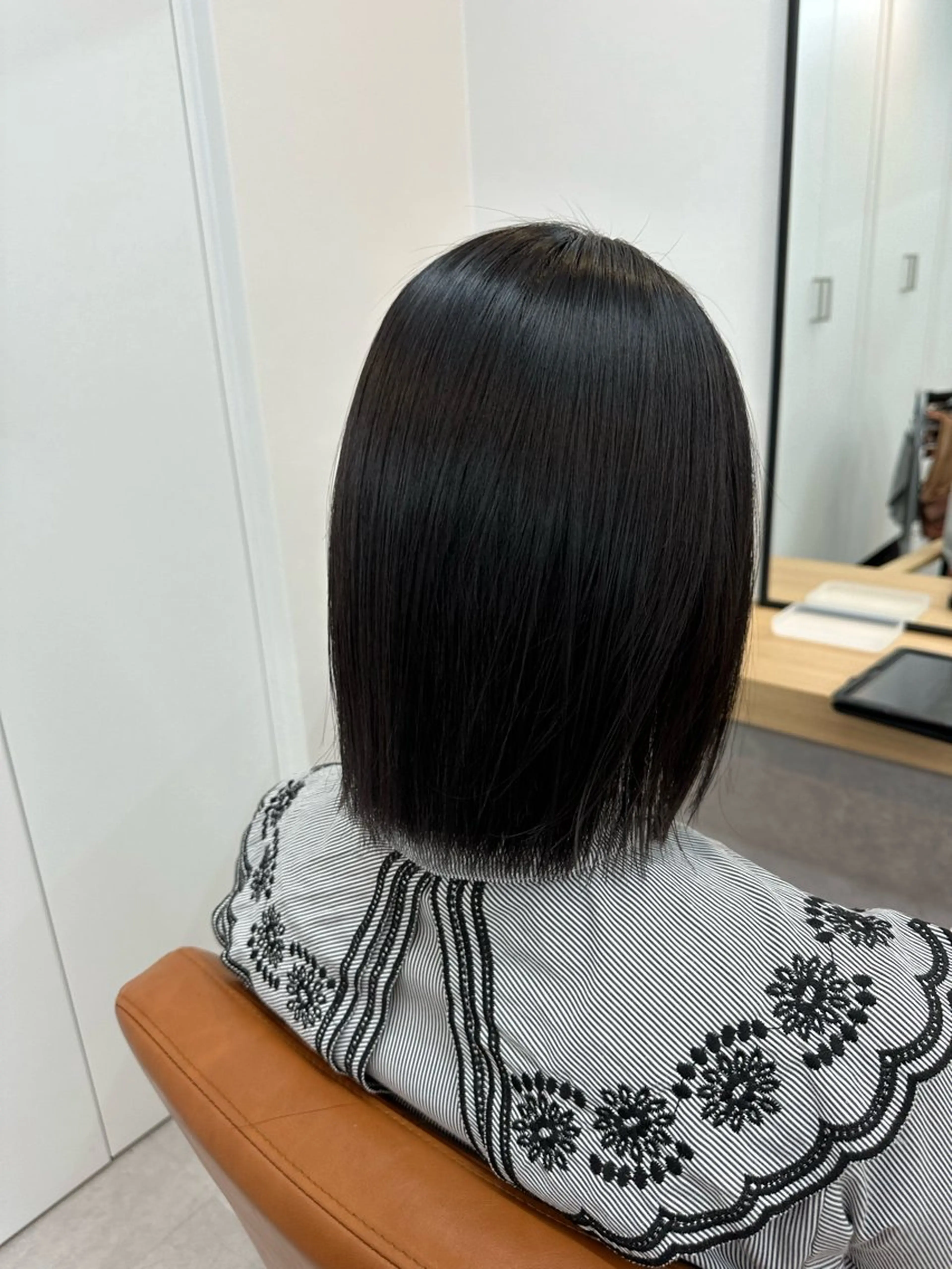 ミディアム 酸性ストレート グランジュ京橋店所属・石田 頌のヘアスタイル