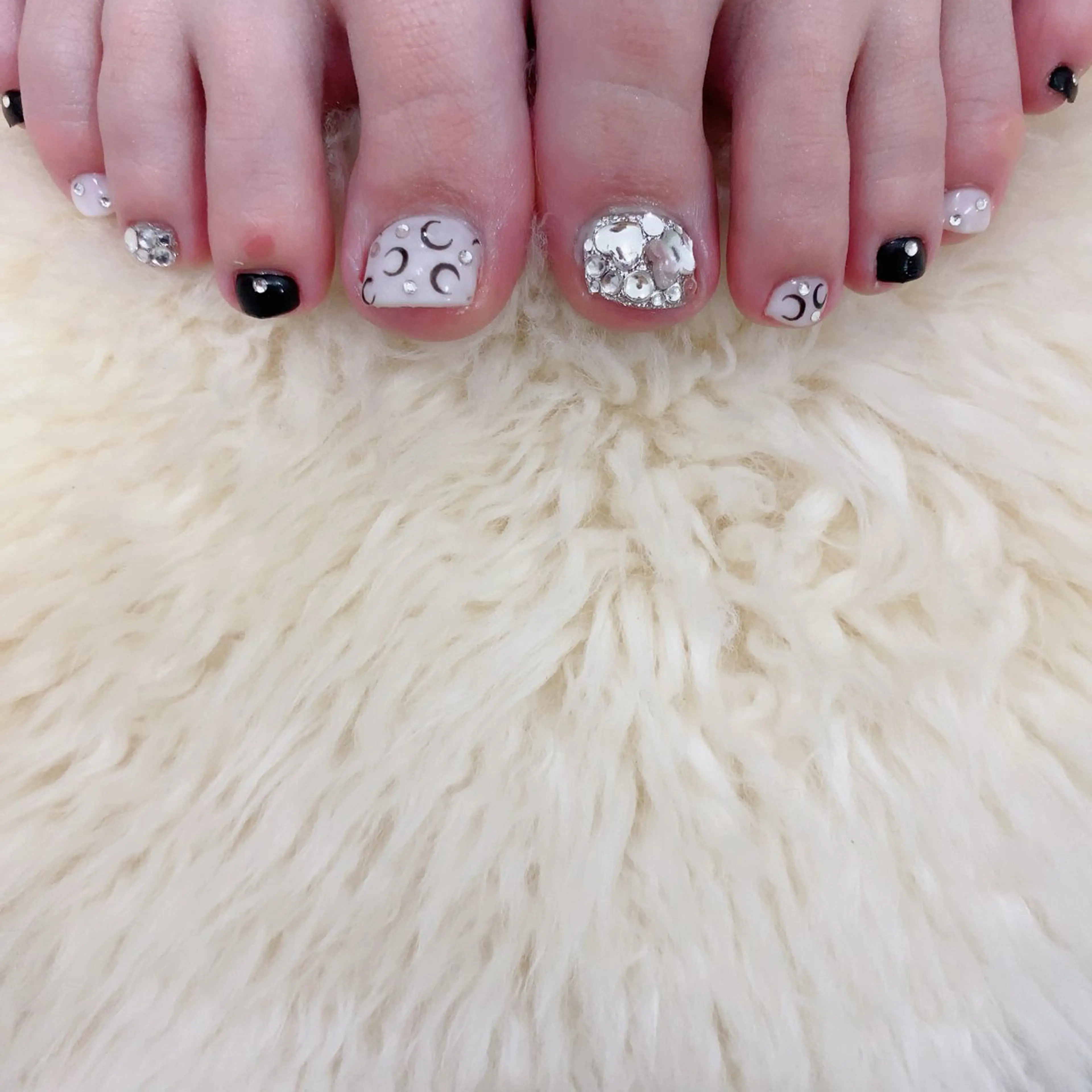 ネイル フットネイル SOL NAILのネイルデザイン