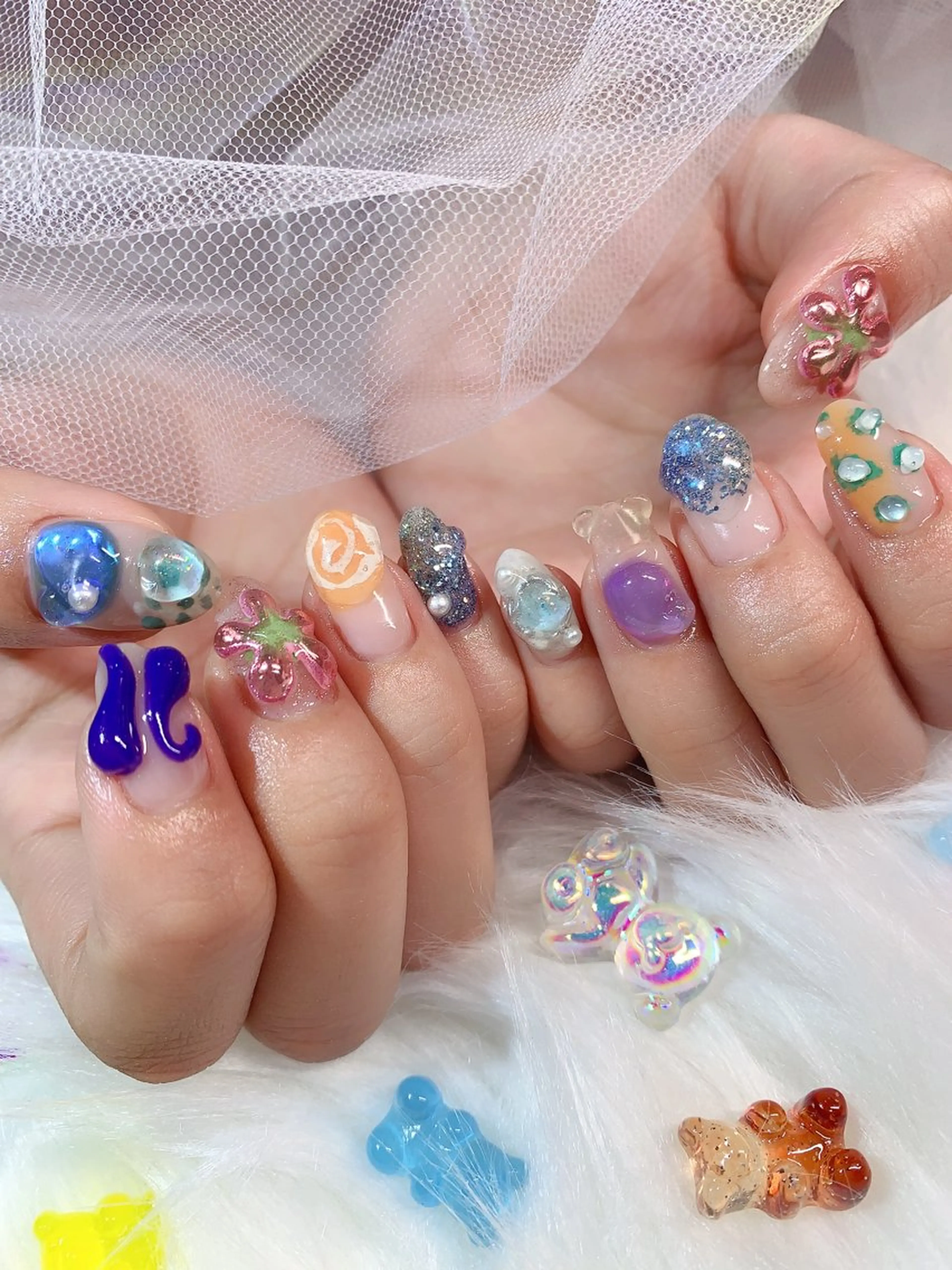 ネイル アートネイル 氷ネイル・うるうるネイル キラキラネイル 持ち込み ニュアンスネイル シェアサロンLei.g(レイジー)所属・3Dアートネイル💗 都築レナのネイルデザイン