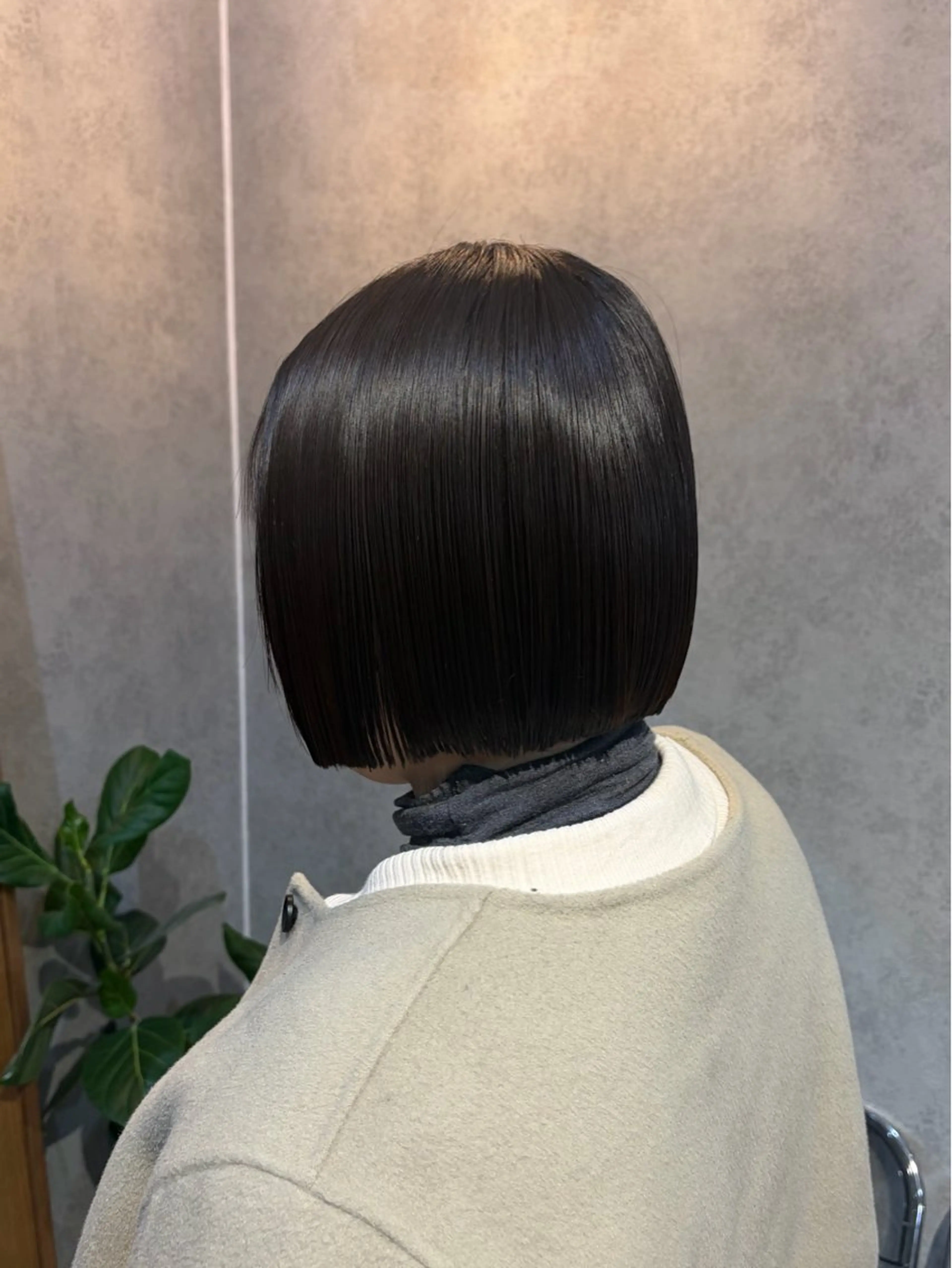 ショート 切りっぱなしボブ ボブ カット トリートメント ボブ/プツッとボブ/ 暖色カラー/モエのヘアスタイル