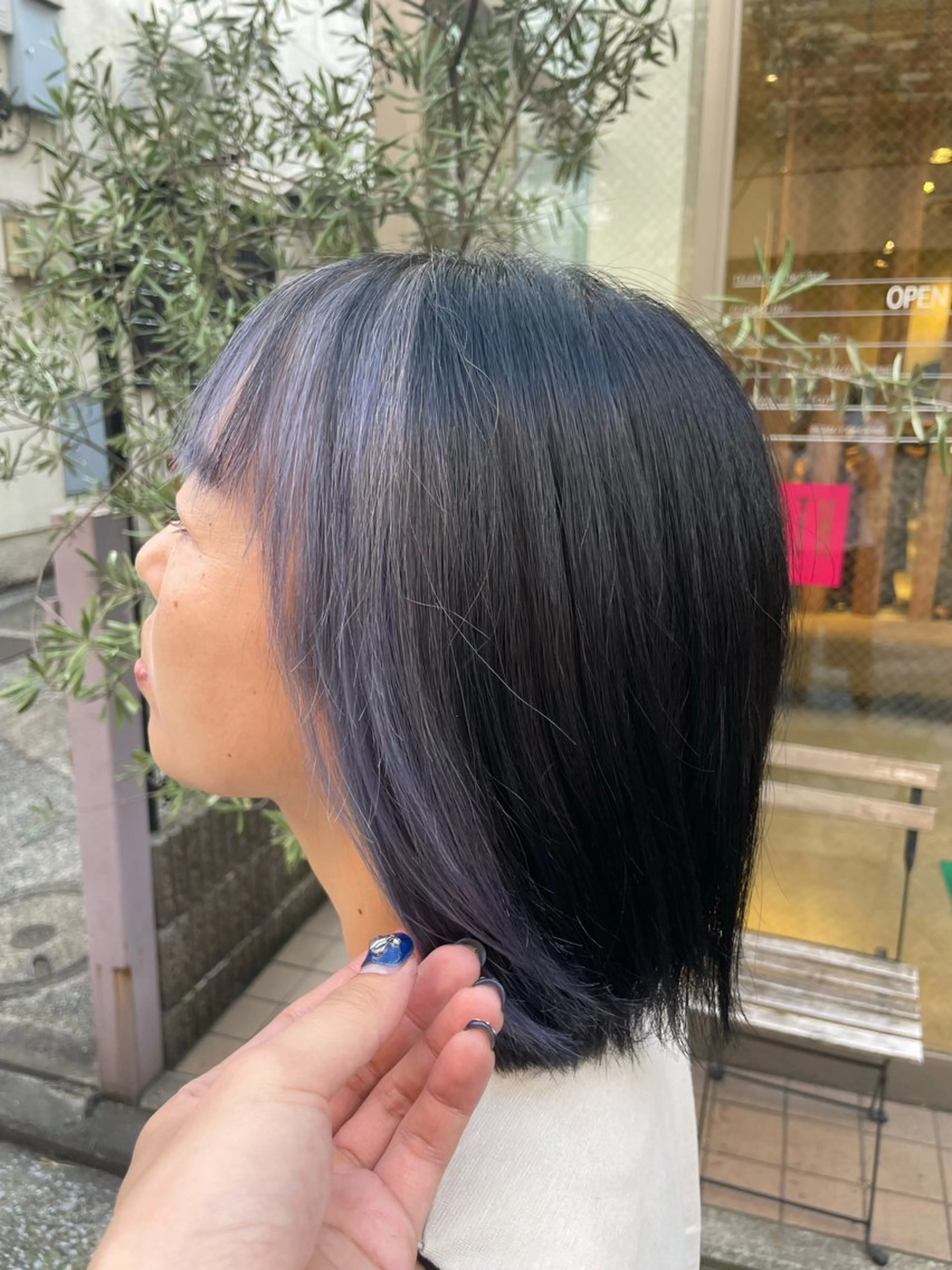 セミロング カラー ミストバング ブルーカラー  フェイスフレーミング カット ヘアカラー トリートメント EARTH菊名店👾 ひらのすぐるのヘアスタイル