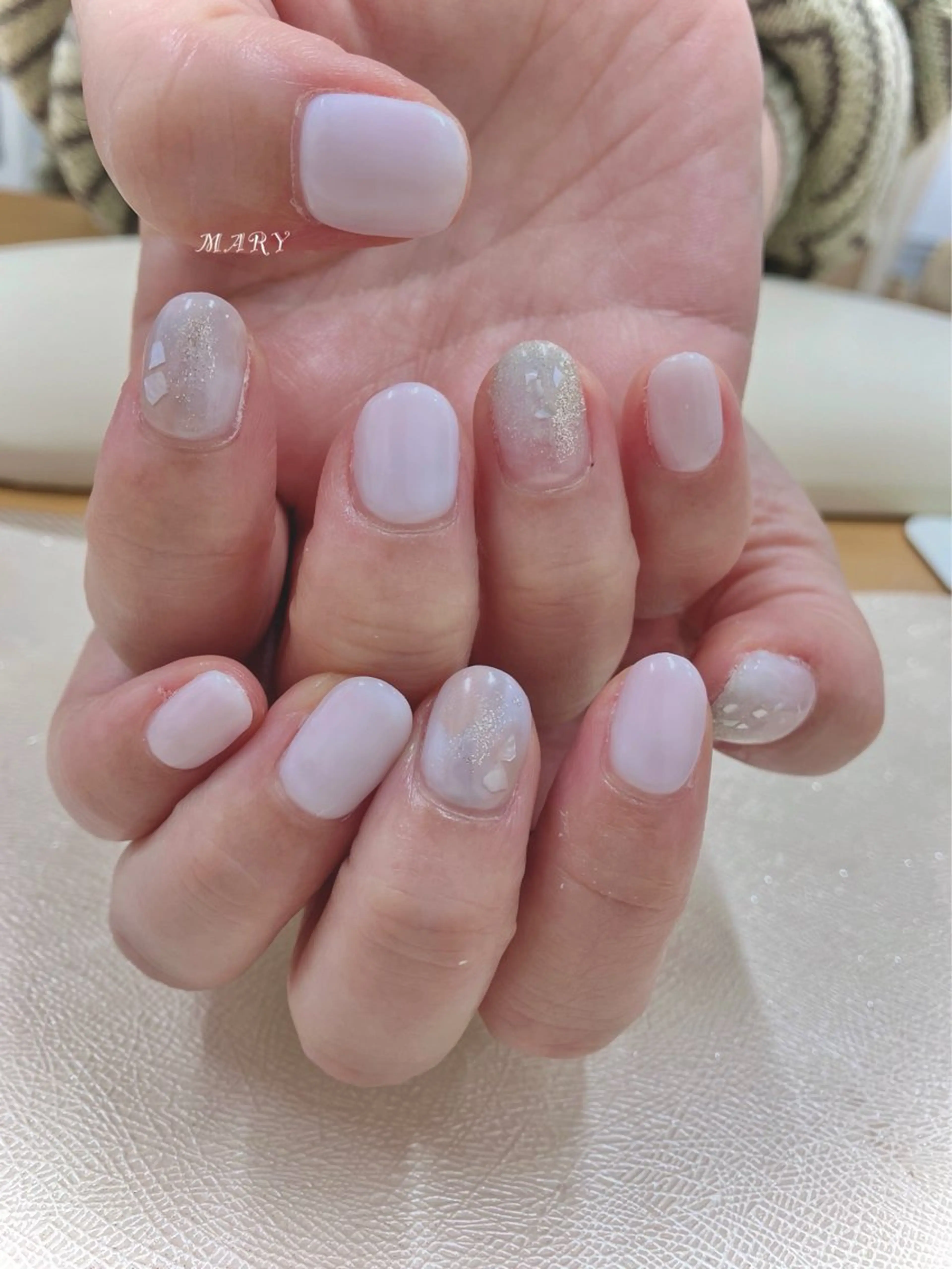 ネイル ニュアンスネイル ワンカラーネイル ホワイト ハンドネイル Mary nail所属・Mary nail .narumiのネイルデザイン