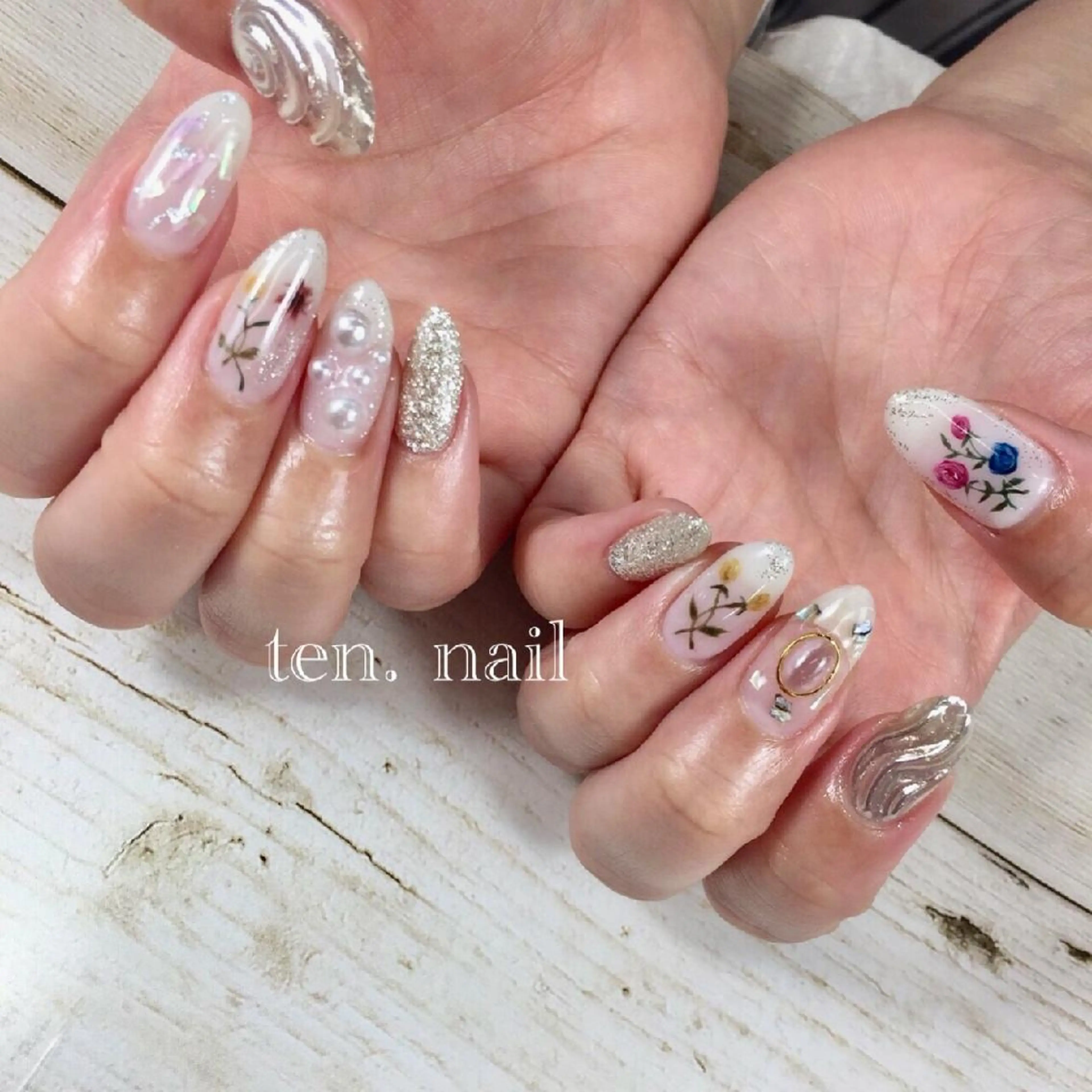 ネイル アートネイル フラワーネイル ten.nail所属・ten. nailのネイルデザイン