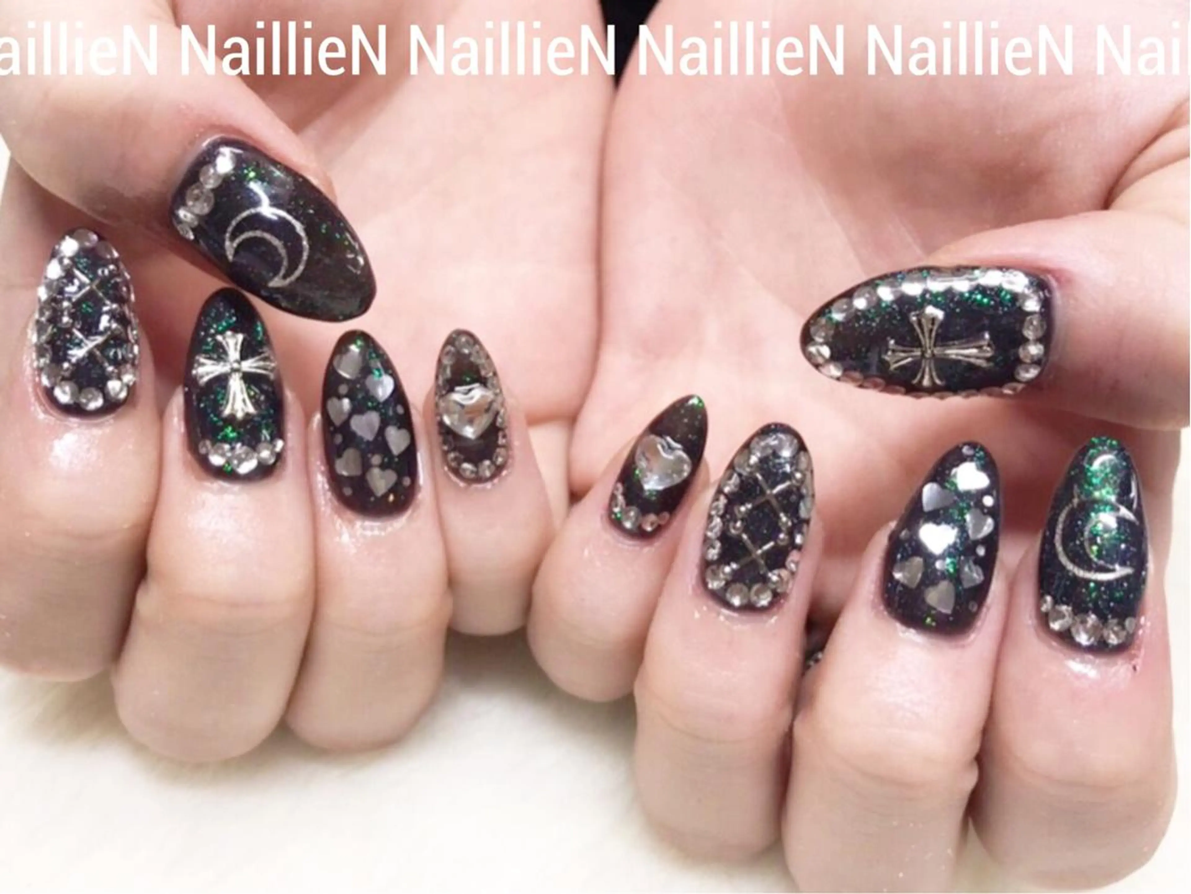 ネイル キラキラネイル Nail lieNのネイルデザイン