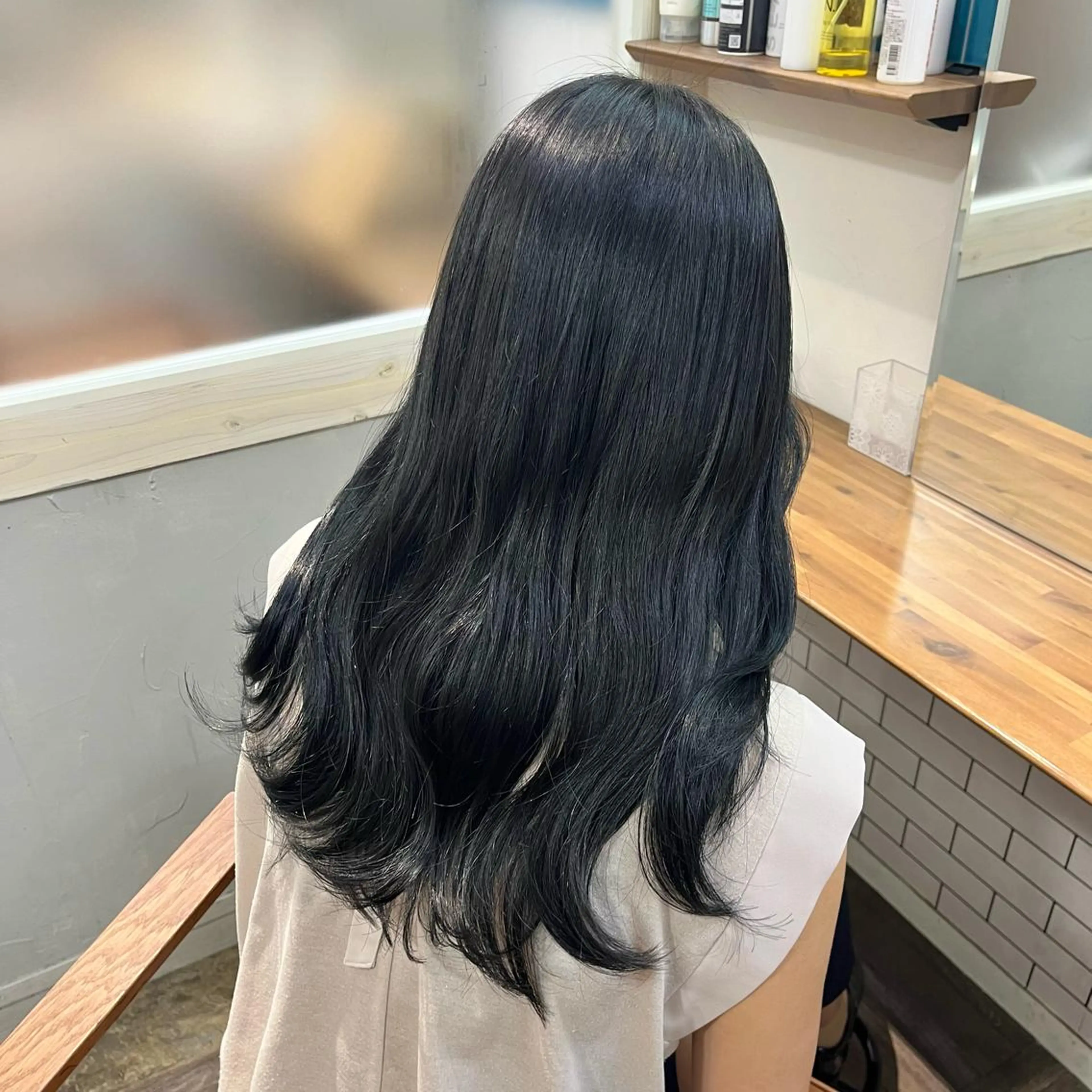 セミロング カラー カット トリートメント 🫧tomoka 透明感カラー🫧のヘアスタイル