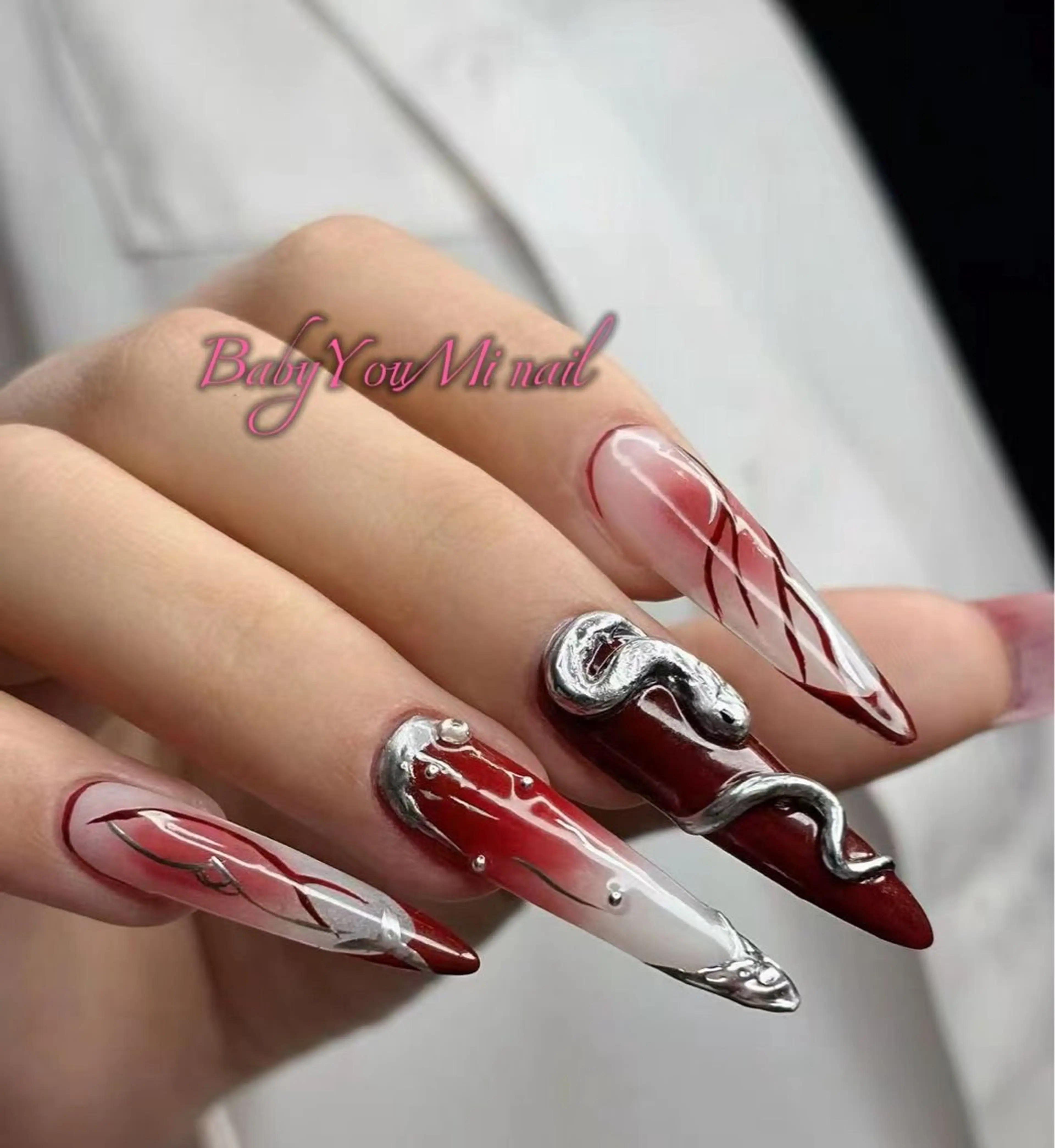 ネイル オーロラネイル フラワーネイル フットネイル フレンチネイル ジェルネイル ハンドネイル BabyYouMi nailのネイルデザイン