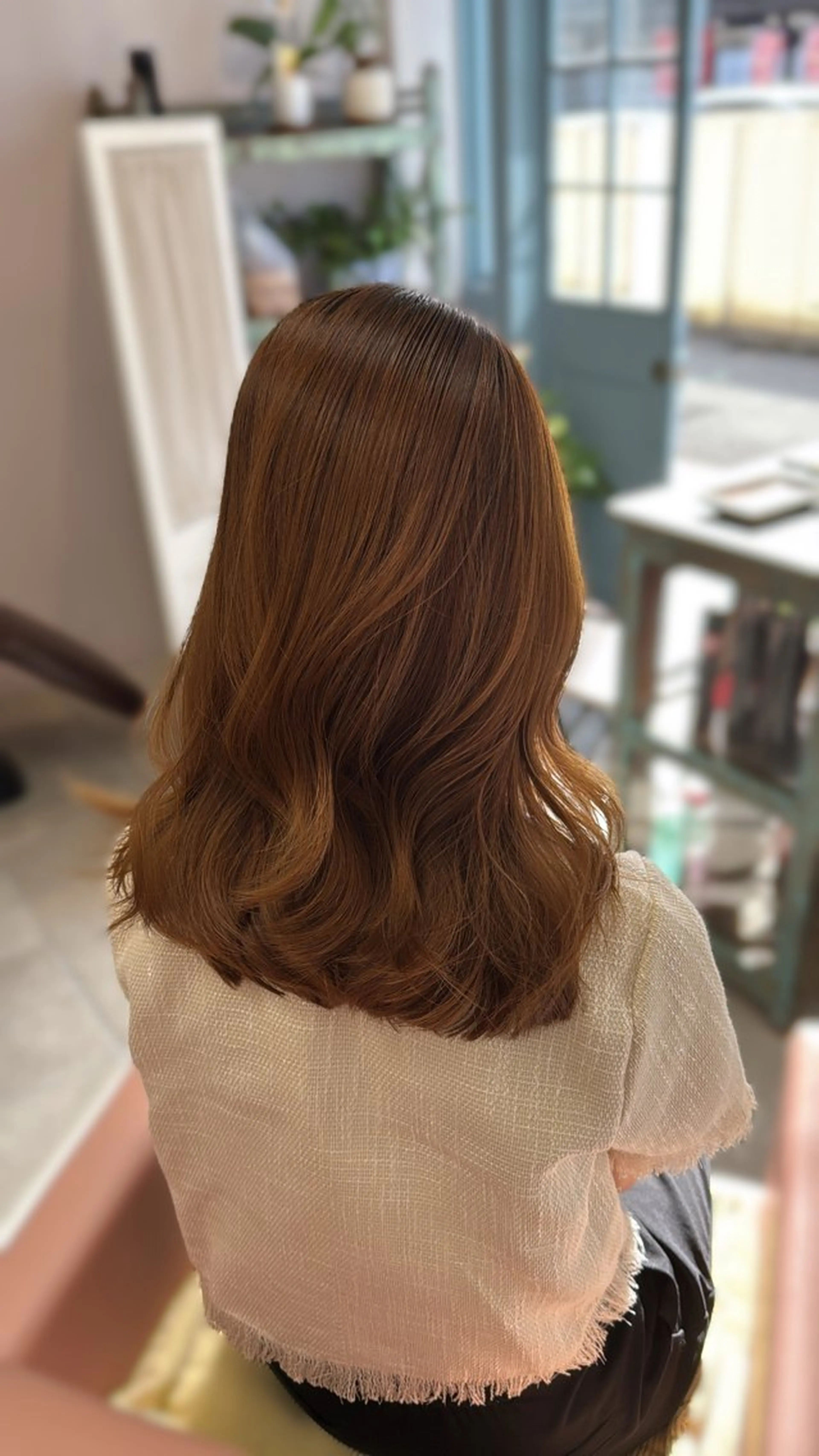 セミロング くびれヘア くびれレイヤー レイヤーカット カット トリートメント Sakura .のヘアスタイル