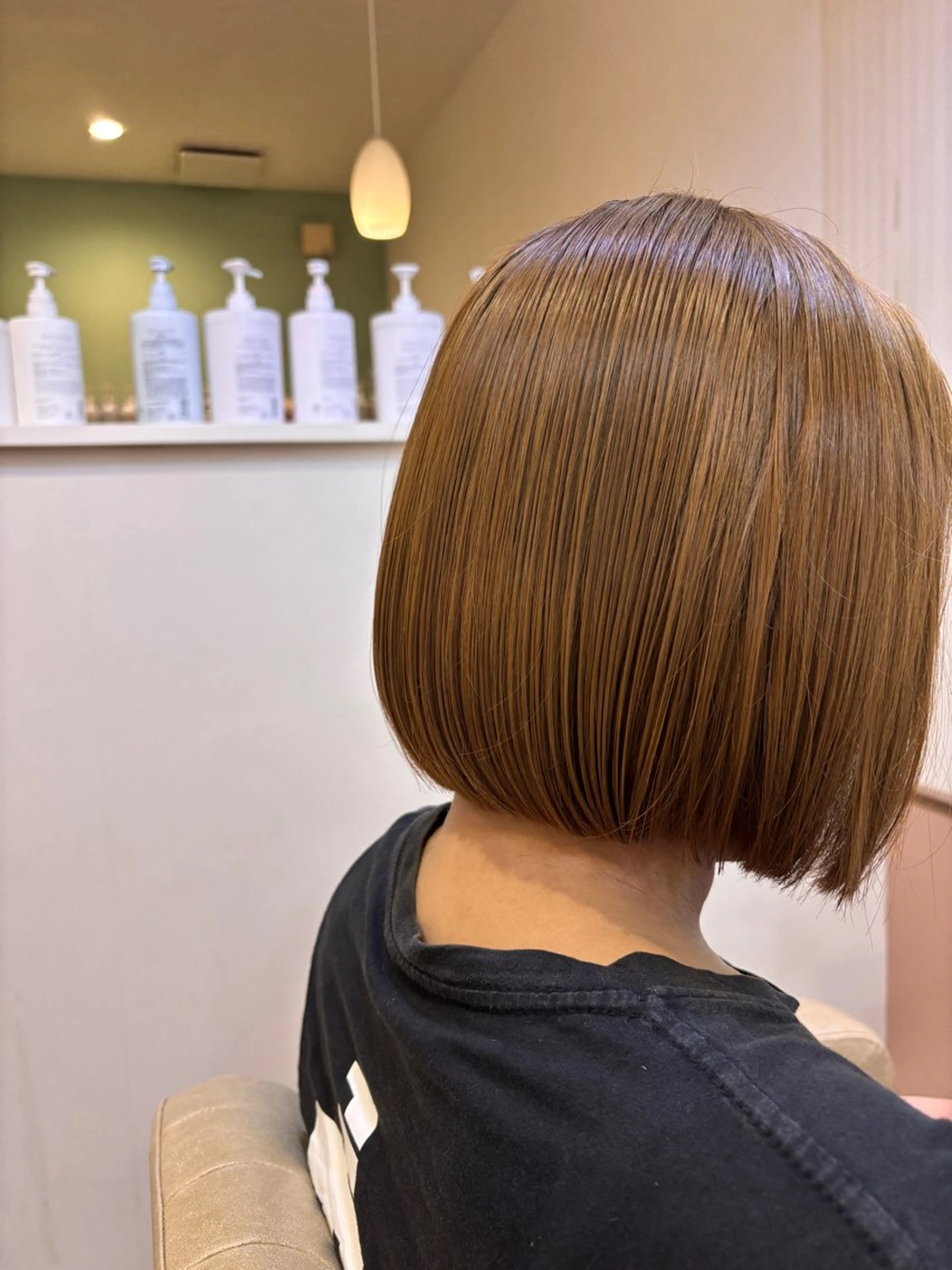 ショート シンセティックヘアデザイン所属・吉井 愛のヘアスタイル