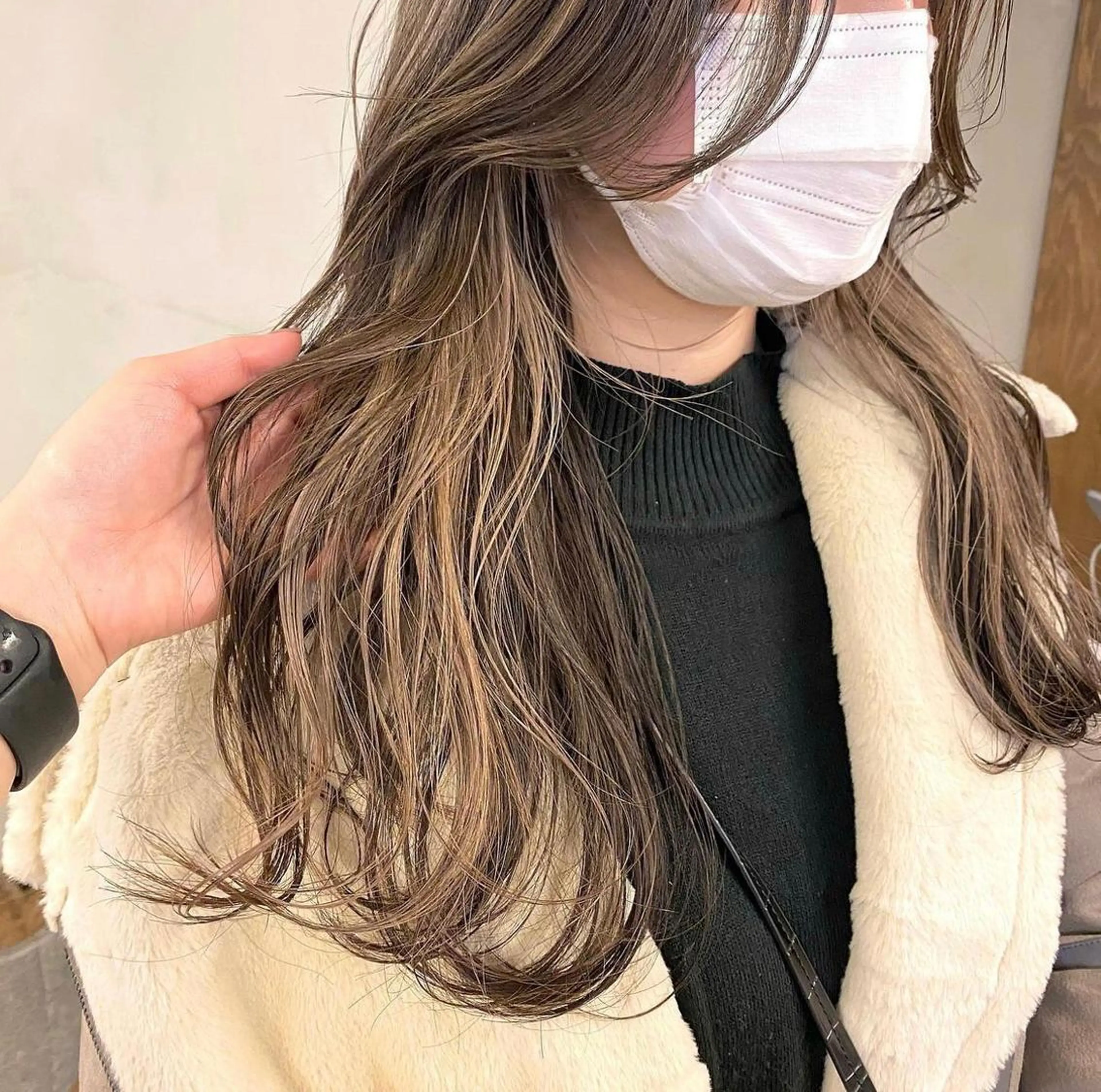 セミロング カラー パーマ ヘアアレンジ メンズ キッズ ネイル マツエク・マツパ アイブロウ ホワイト カット ヘアカラー EMANON梅田店所属・前川 朋香のヘアスタイル