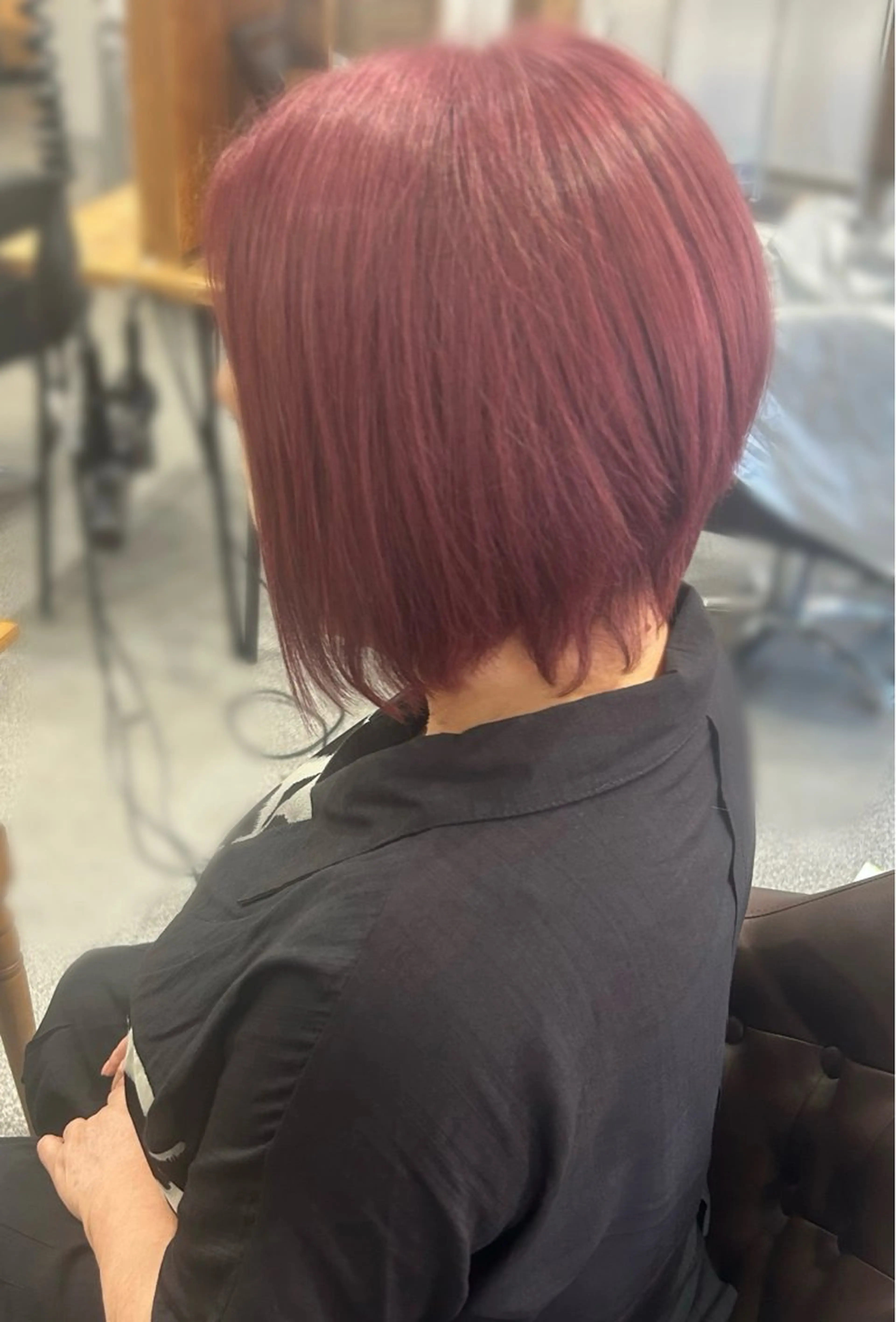 ショート カラー 前下がりボブ ピンクカラー ボブ MAI 🌼のヘアスタイル