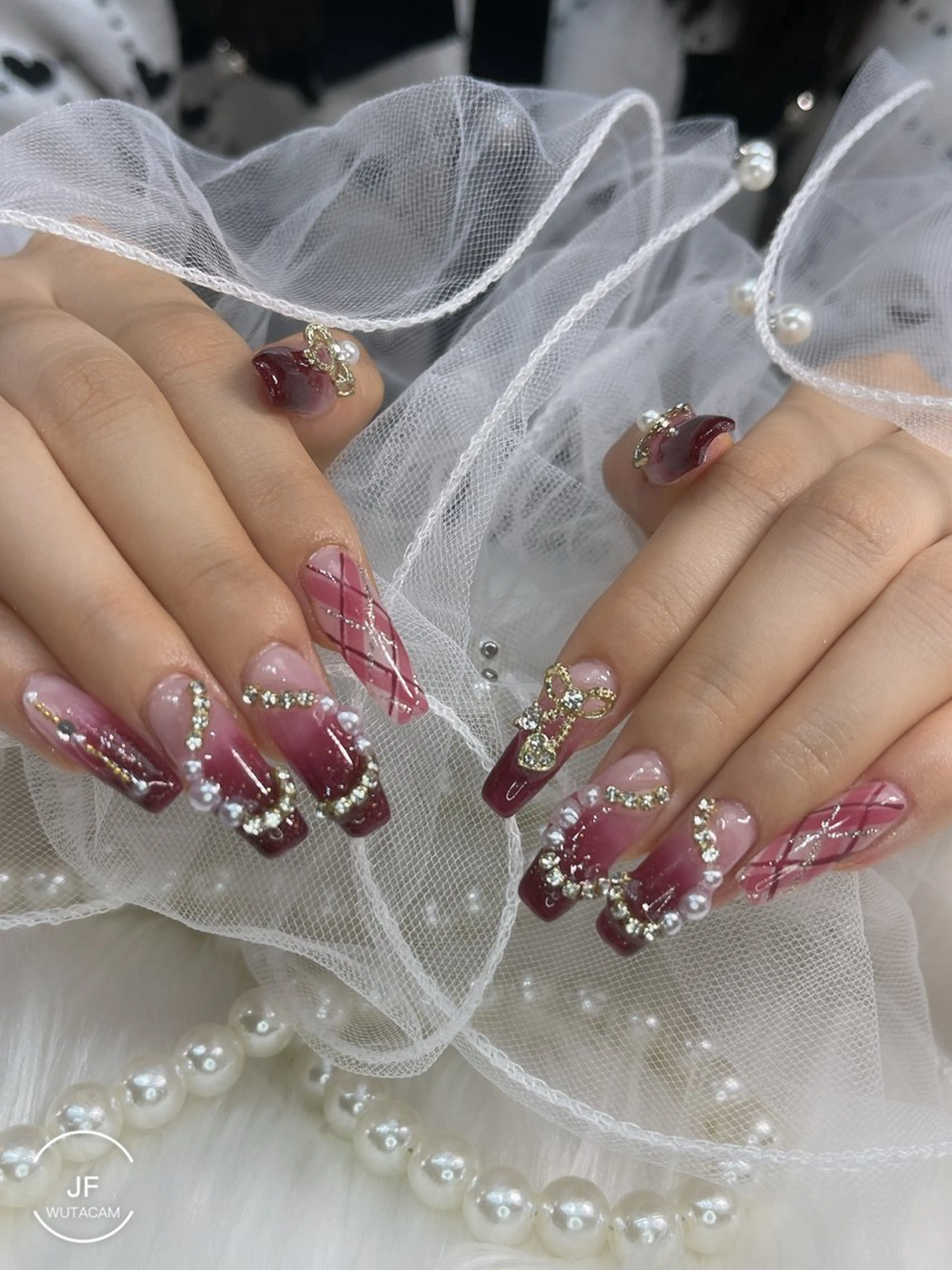 ネイル ハンドネイル JF Beauty Salon所属・JF- yoyoのマツエク・マツパデザイン