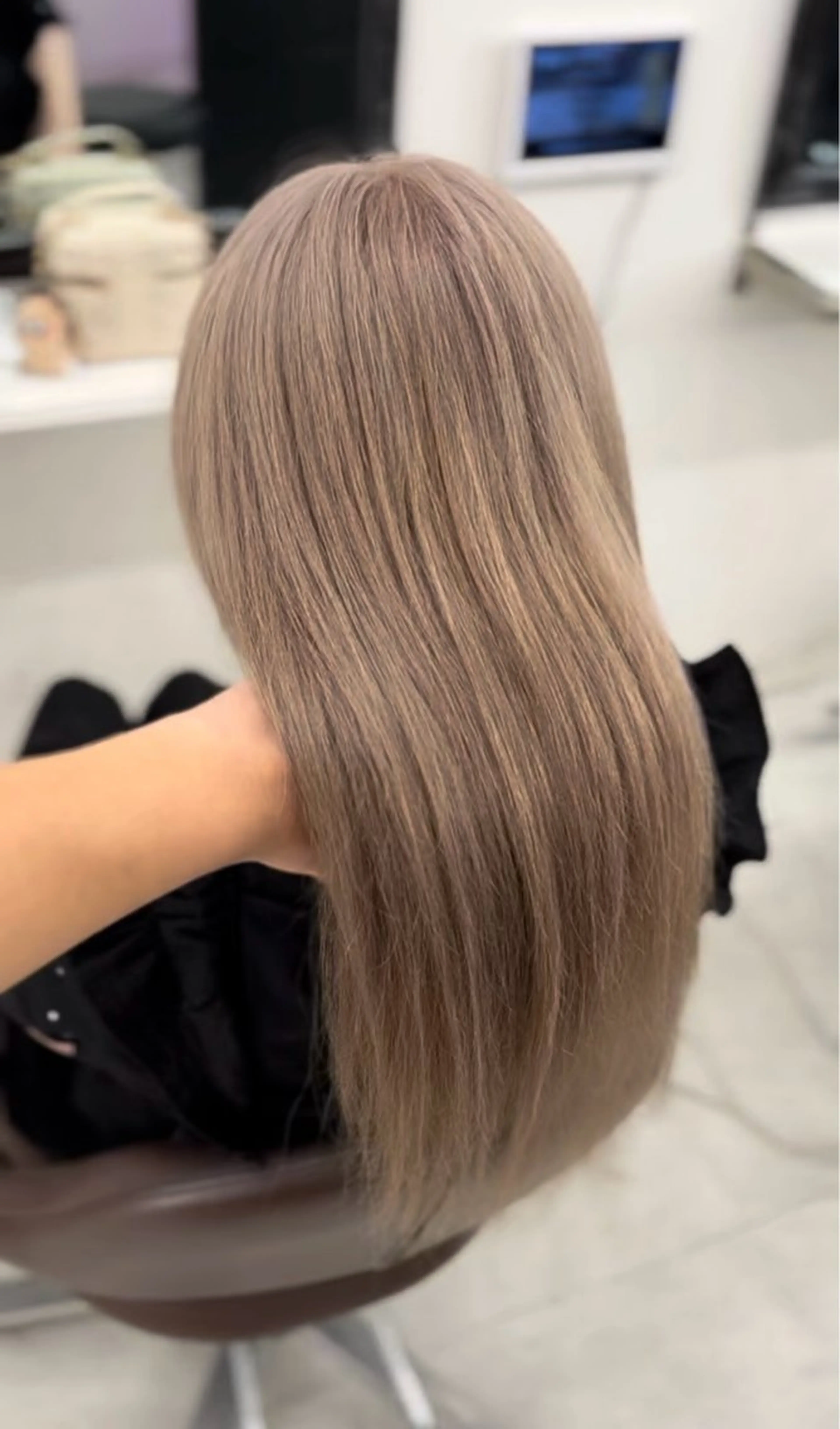 ⭐️【ミニモ限定クーポン】⭐️カラ一+髪質改善oggi otto 5stepトリートメント6500【艶髮】の写真