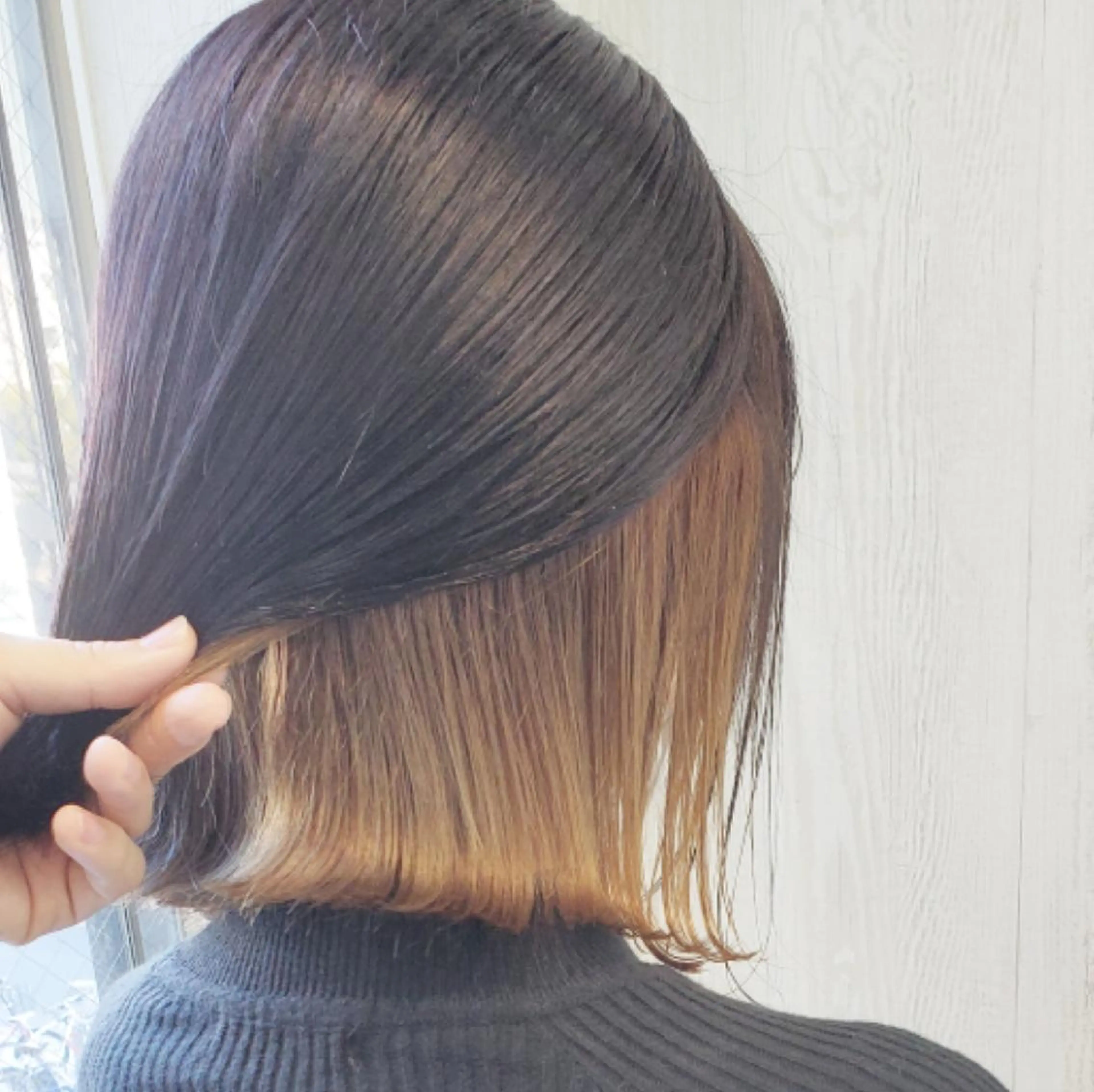 ミディアム カラー 切りっぱなしボブ ベージュカラー インナーカラー ミルクティーベージュ ボブ レイヤーカット/ ウルフカット/大橋 のヘアスタイル