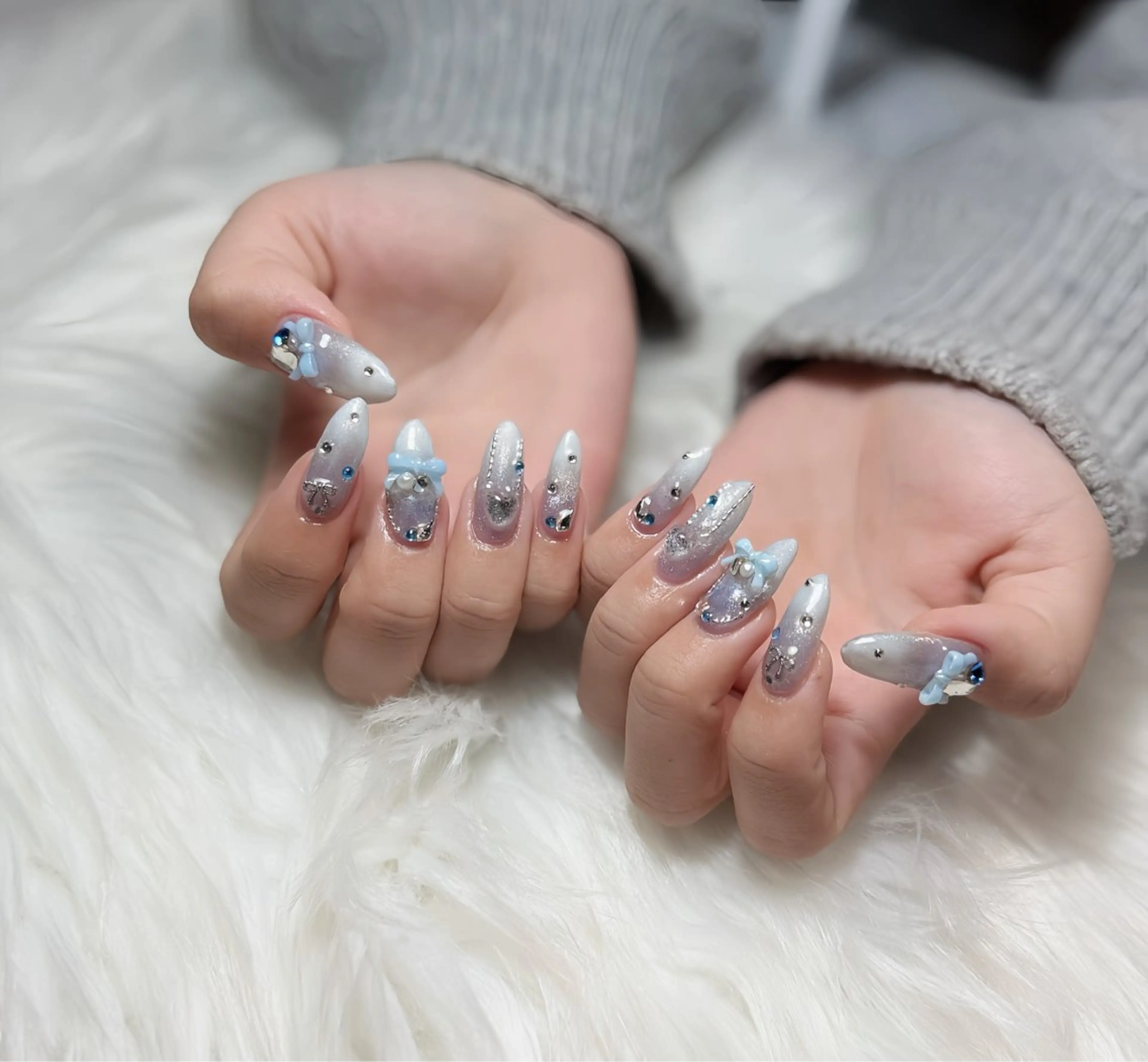 ネイル オーロラネイル チークネイル フットネイル フレンチネイル ジェルネイル ハンドネイル ハンドケア Nichi Nails❤️のネイルデザイン