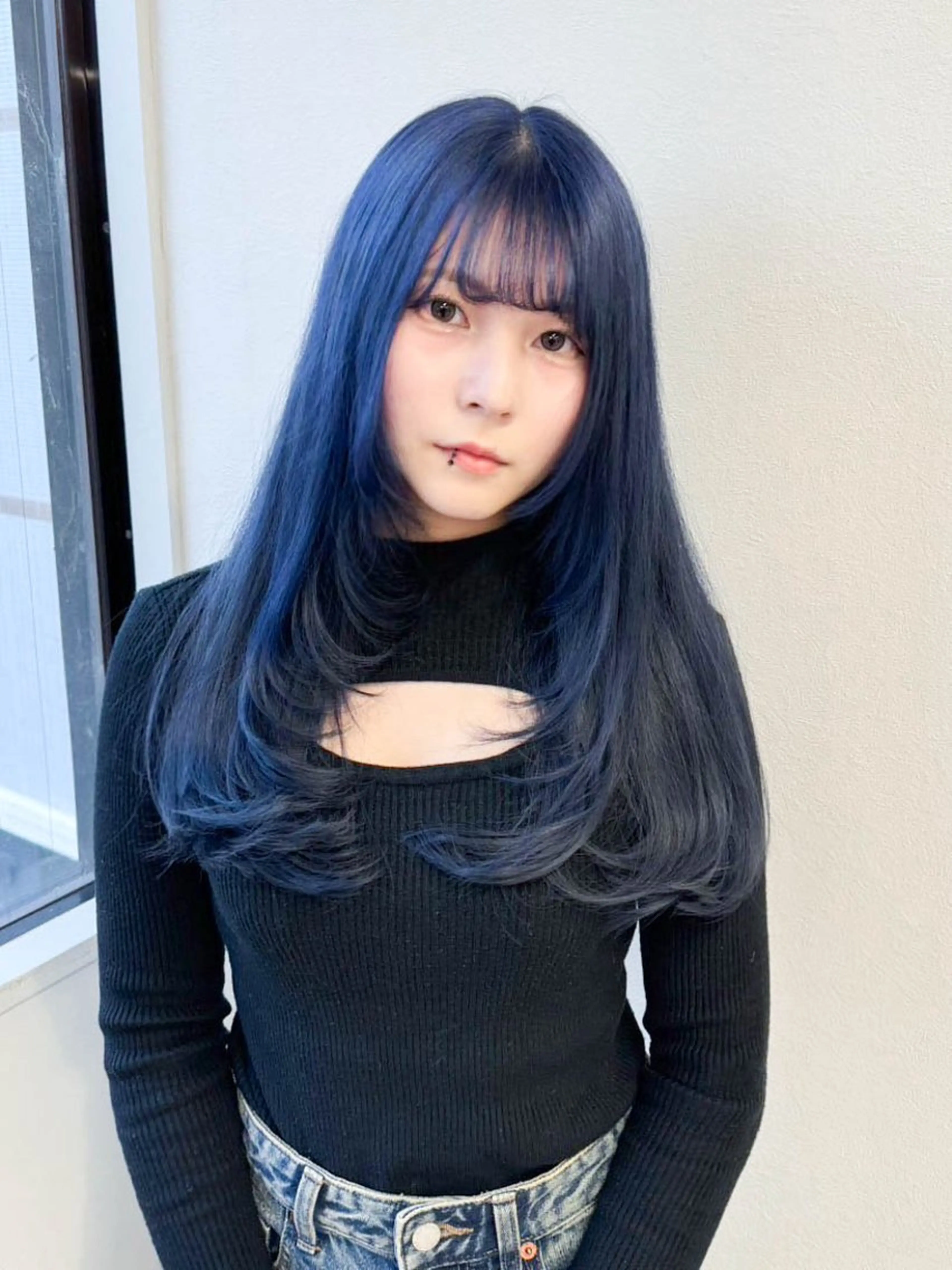 セミロング カラー Elsa エルサのヘアスタイル