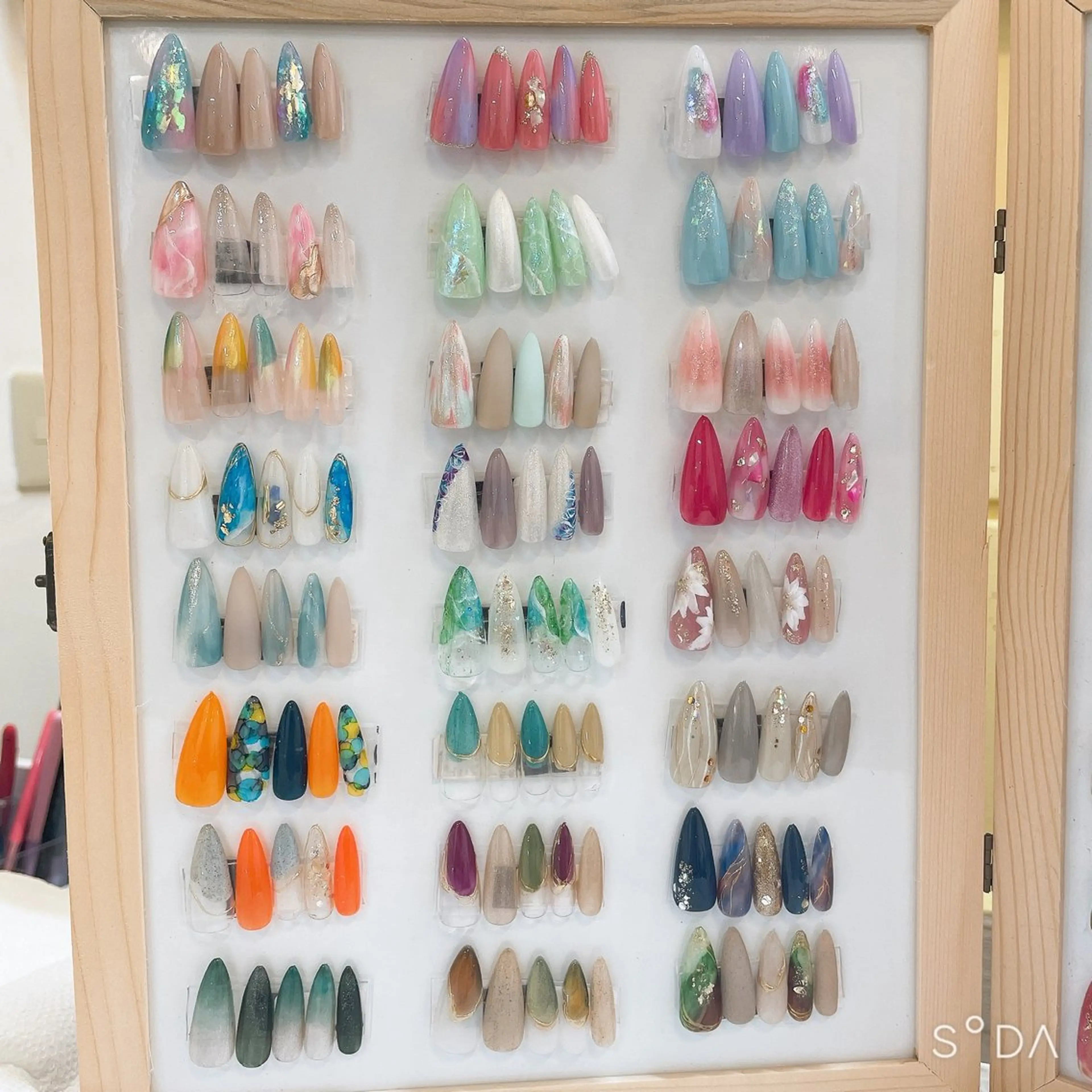 ネイル ハンドネイル beauty salon100＋所属・100＋ Yuuのネイルデザイン