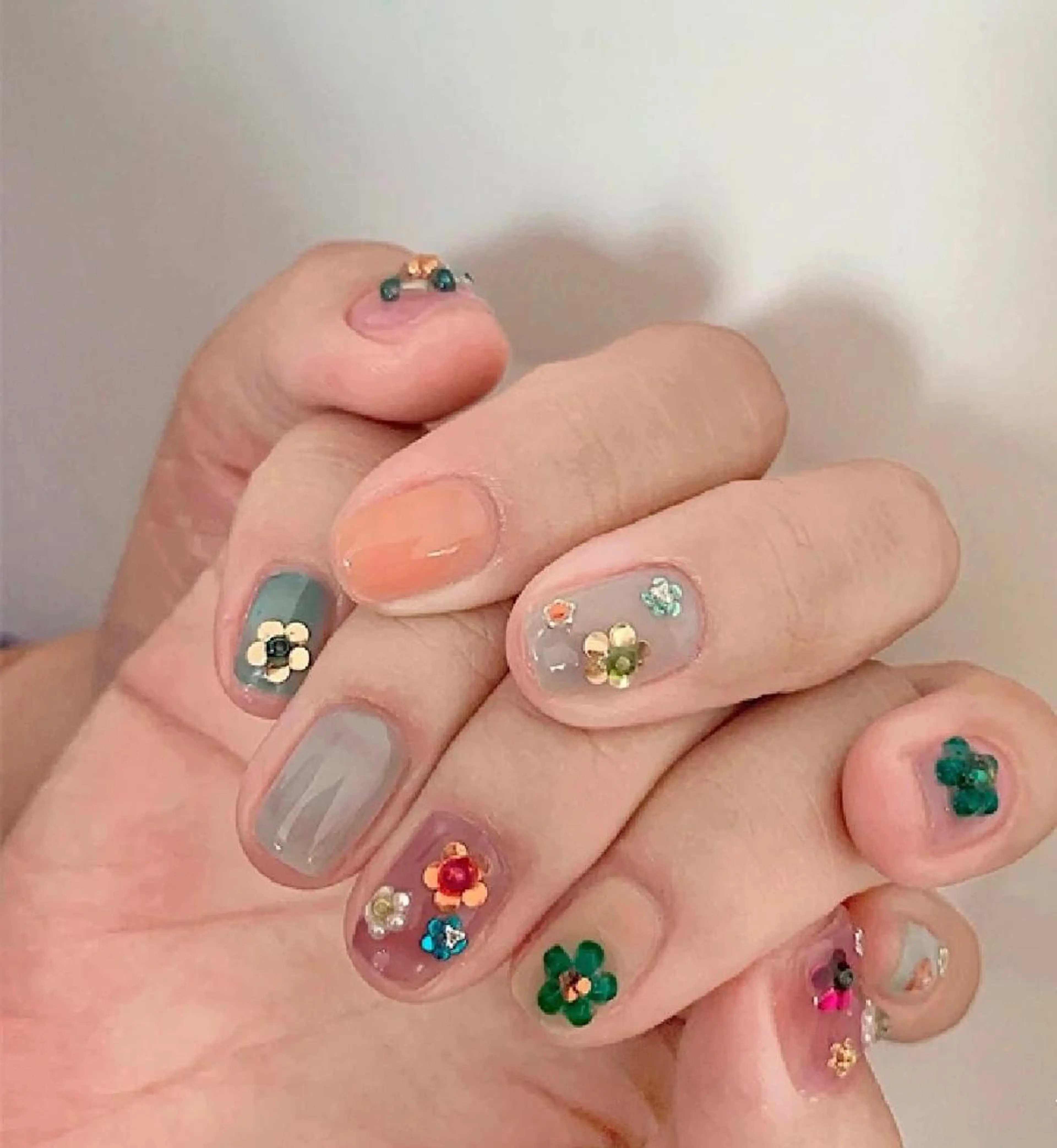 ネイル 💅E•U•B NAIL🌹所属・横浜市中区曙町 ネイルE·U·Bのネイルデザイン