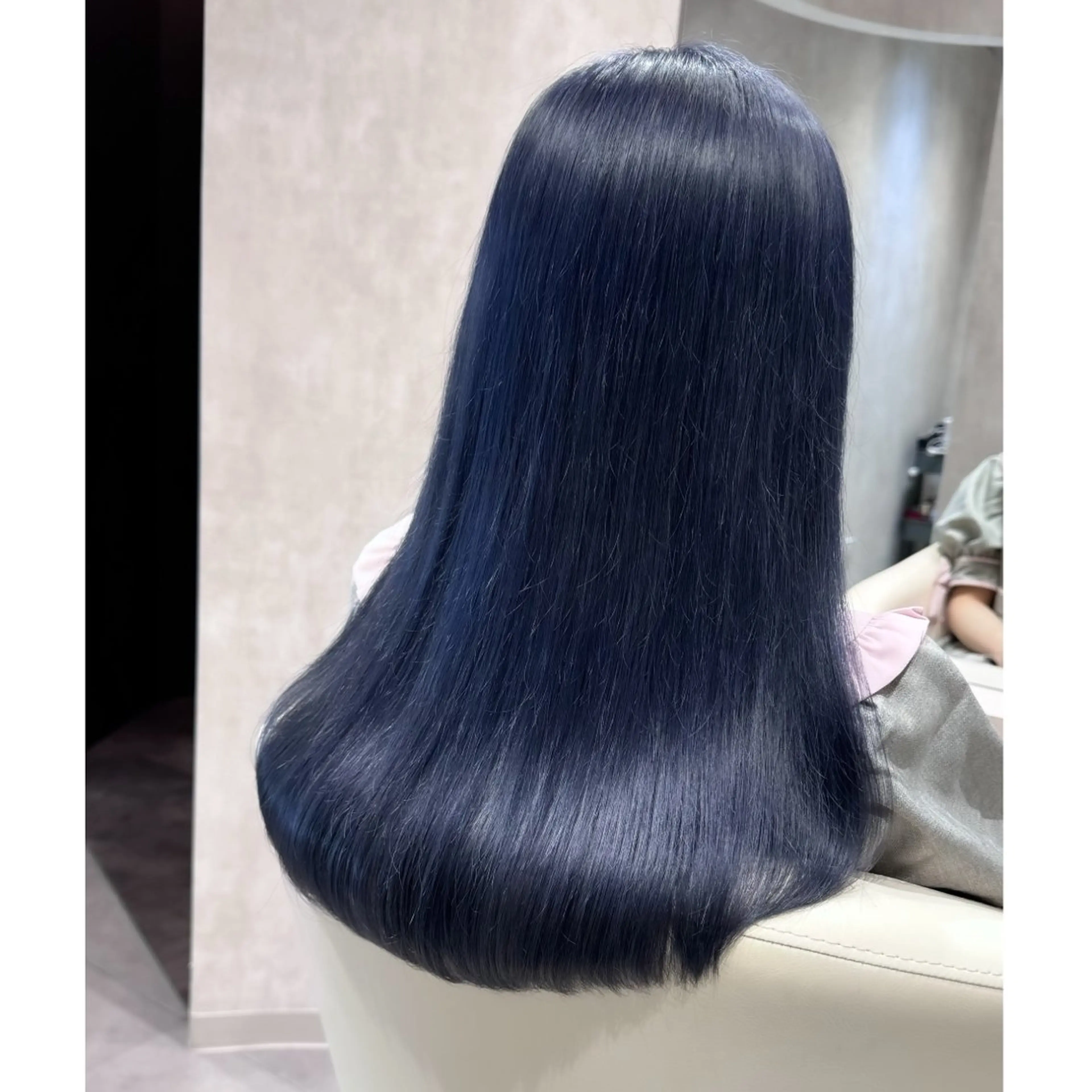 ロング カラー ブリーチ ヘアカラー LOTTA CUCCI所属・miyu /トレンド カラー×艶髪のヘアスタイル