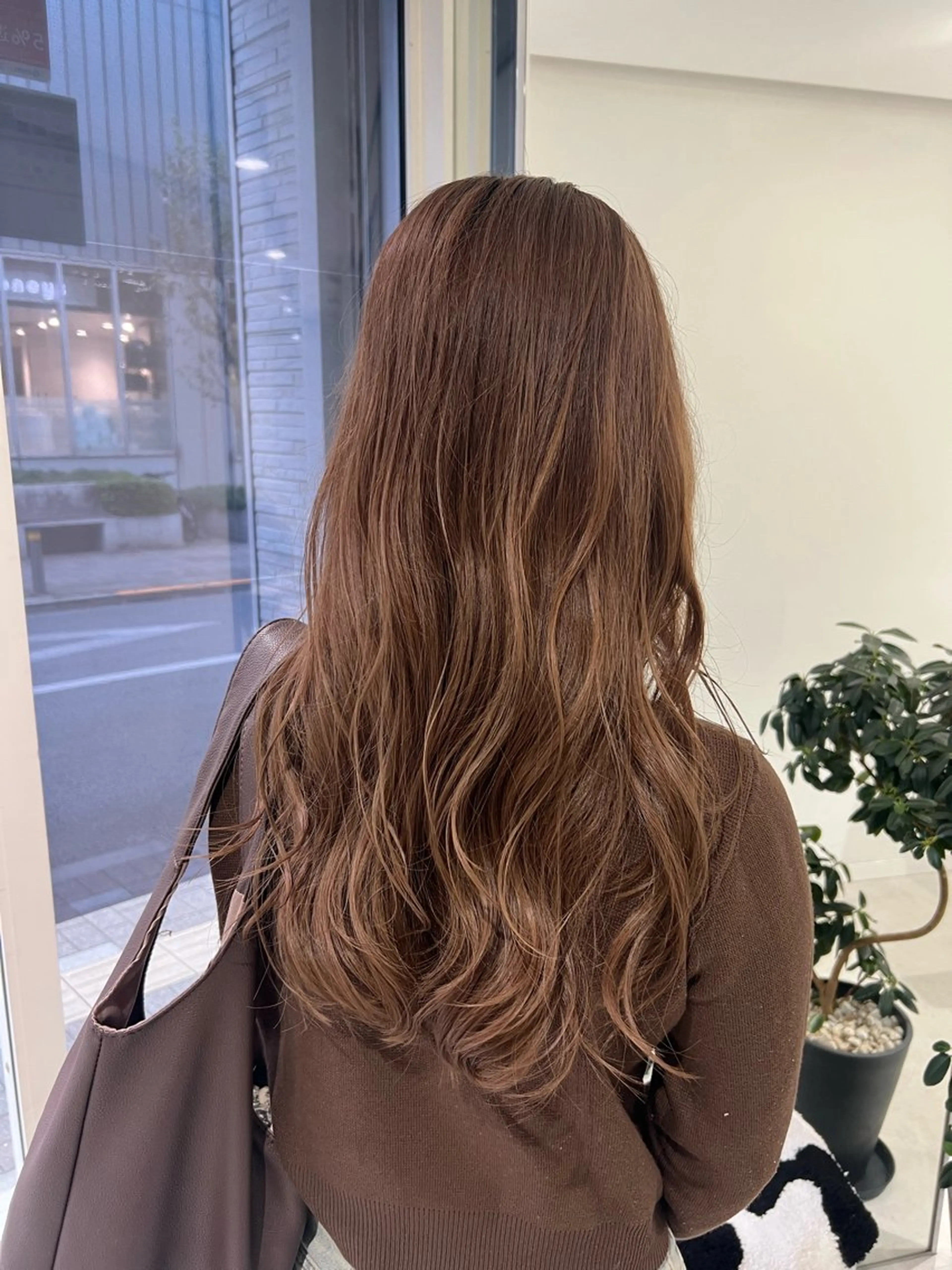 ロング カラー ヘアカラー トリートメント ヘッドスパ ヘアセット 🖤:抜け感×大人 透明感カラー/Aoiのヘアスタイル