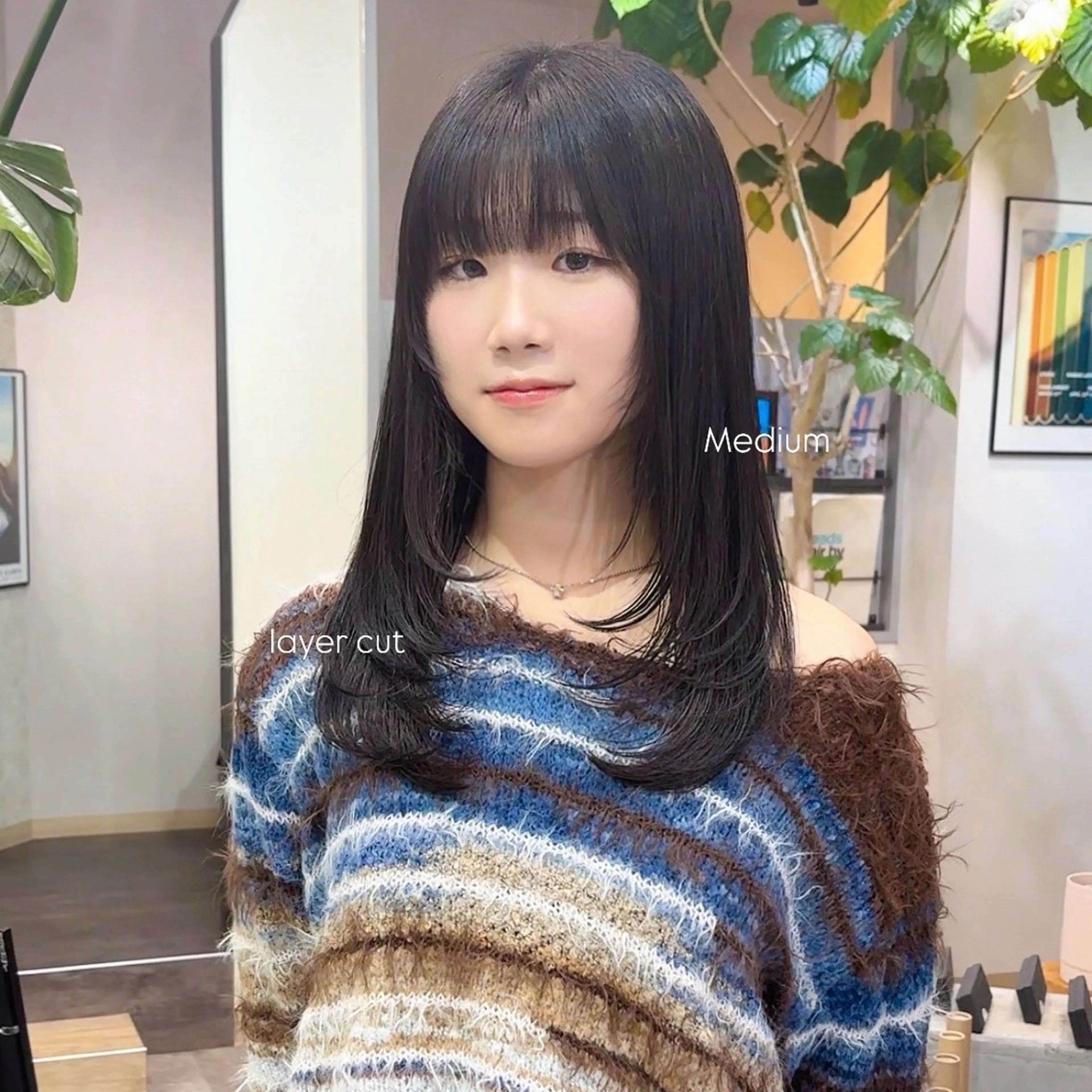 ミディアム レイヤーカット The Path ARENのヘアスタイル