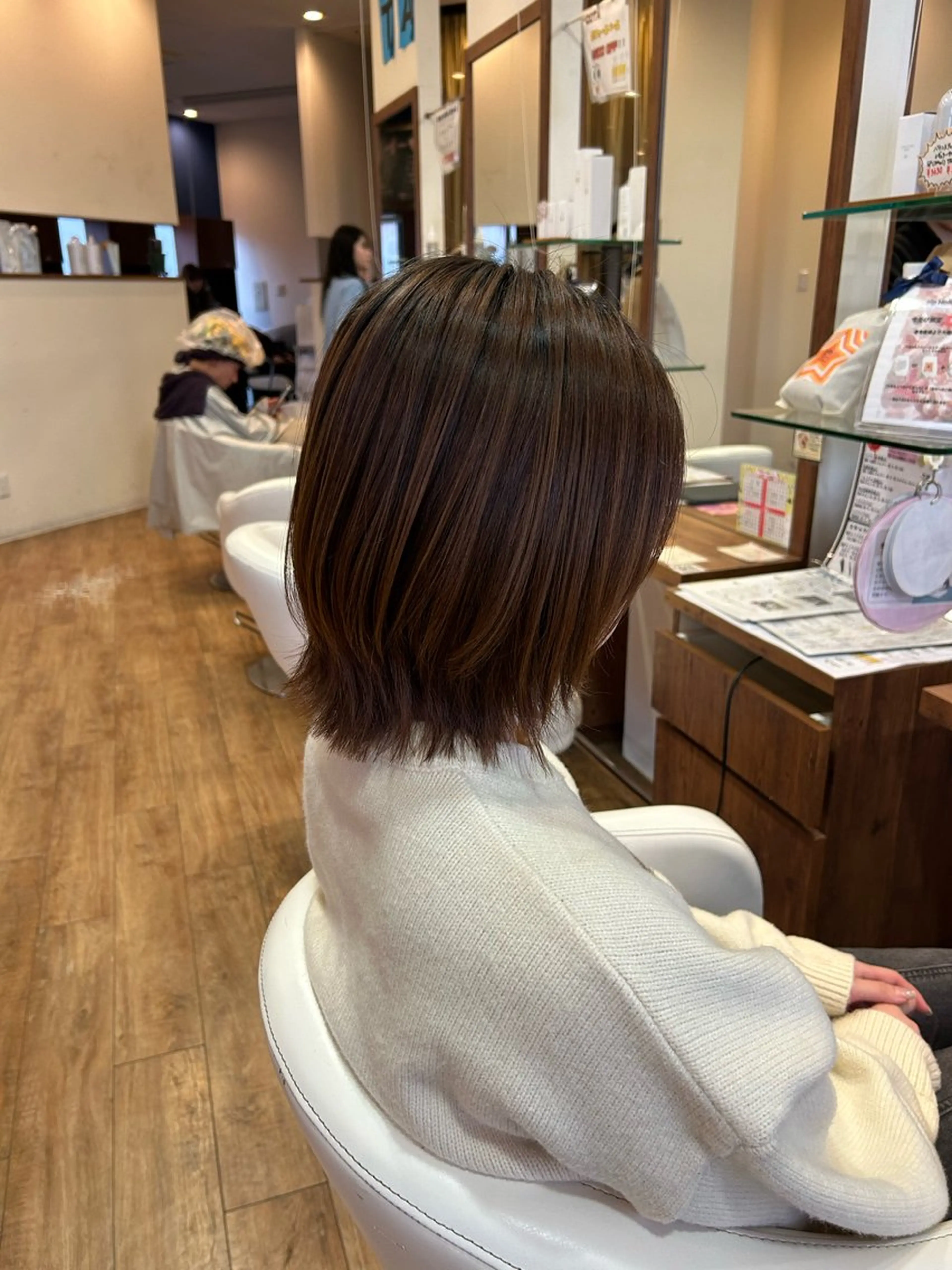 ミディアム くびれヘア カット 水木 里咲のヘアスタイル