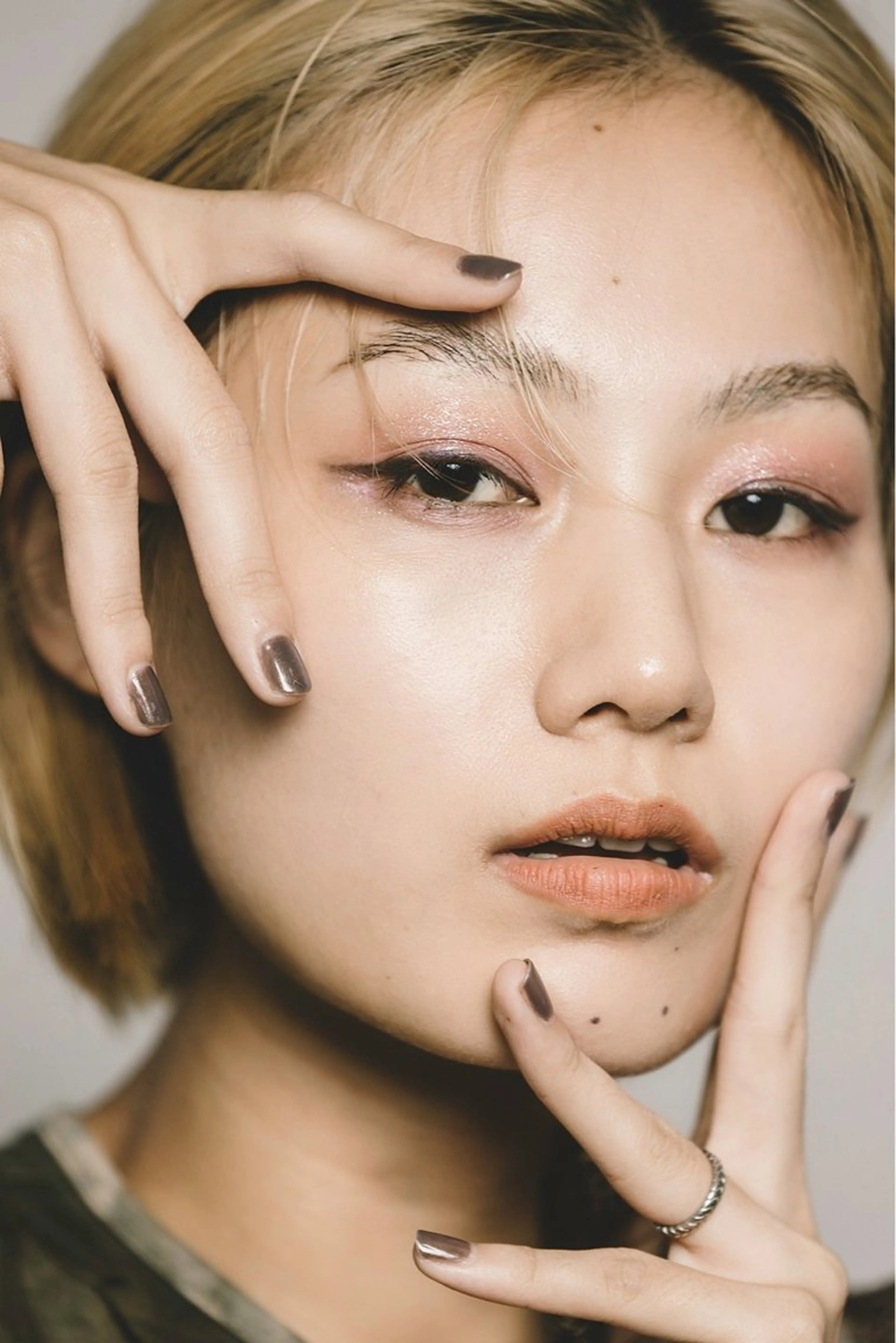 アイブロウ MASTARD SPA所属・MASTARD BROWの眉毛・アイブロウイメージ