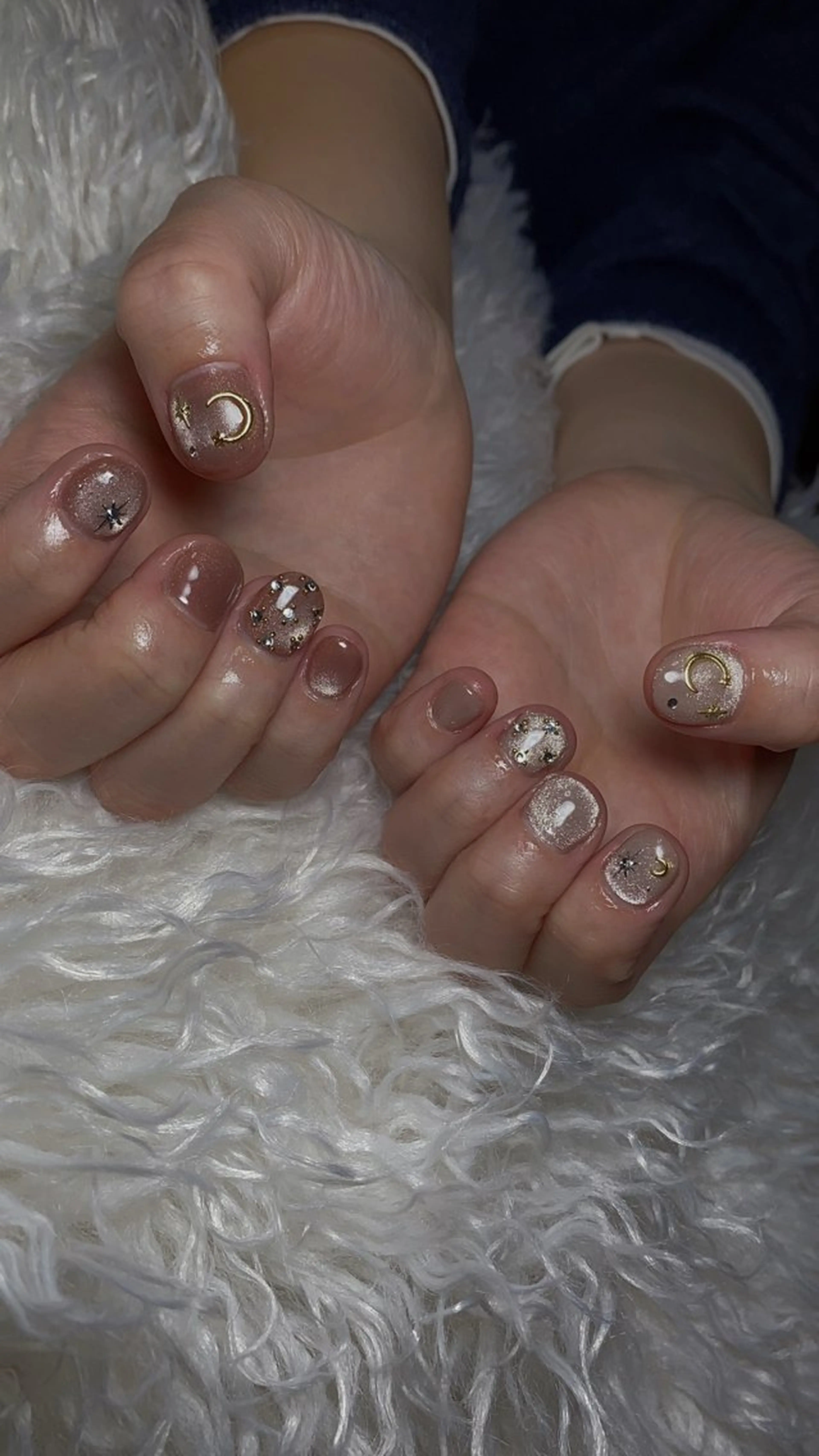 ネイル ハンドネイル n o q r m. n a c h iのネイルデザイン