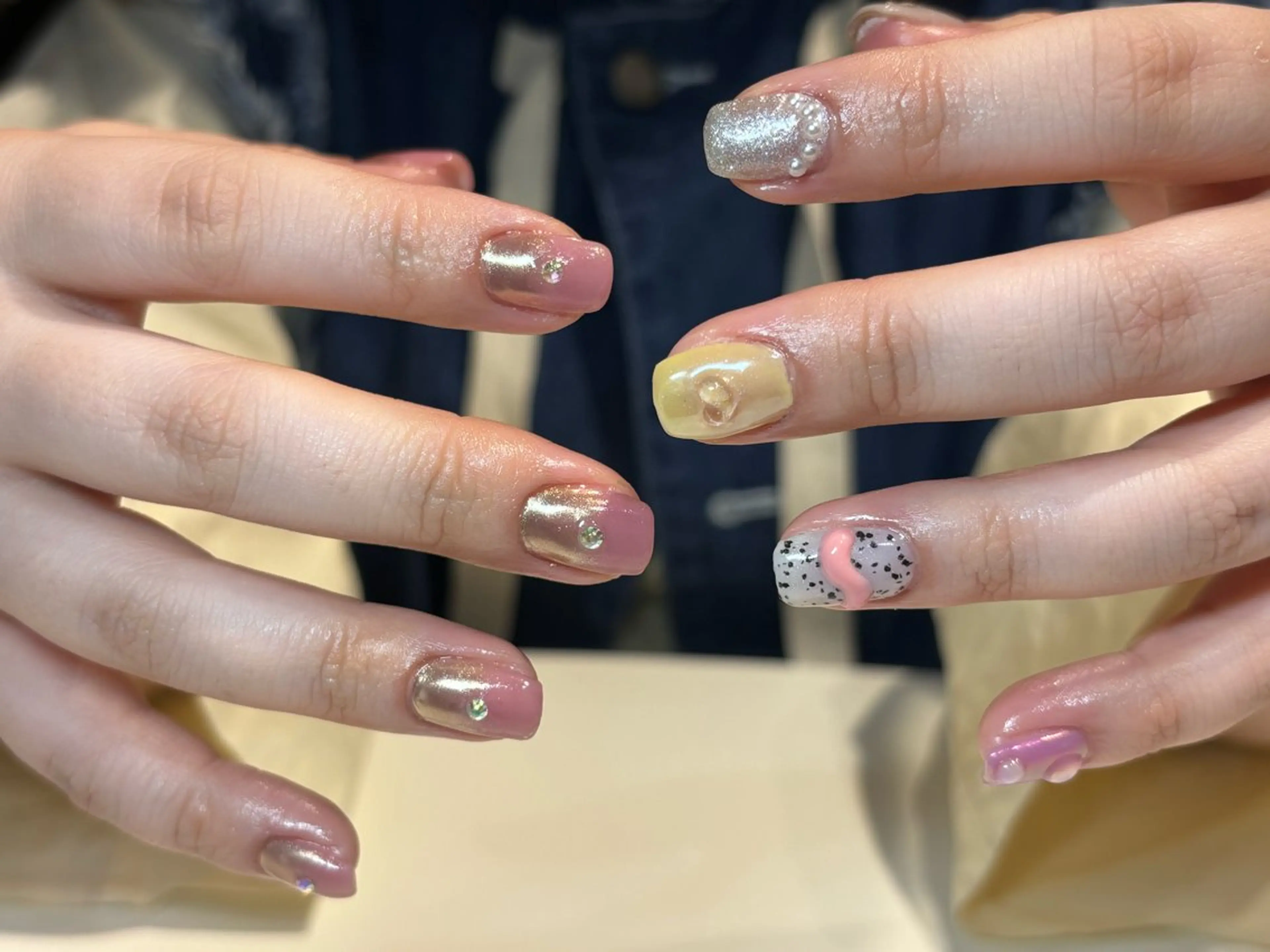 ネイル フットネイル フレンチネイル ジェルネイル グラデーション マグネットネイル ハンドネイル ヘアー.ネイル二刀流 misa🫧のヘアスタイル