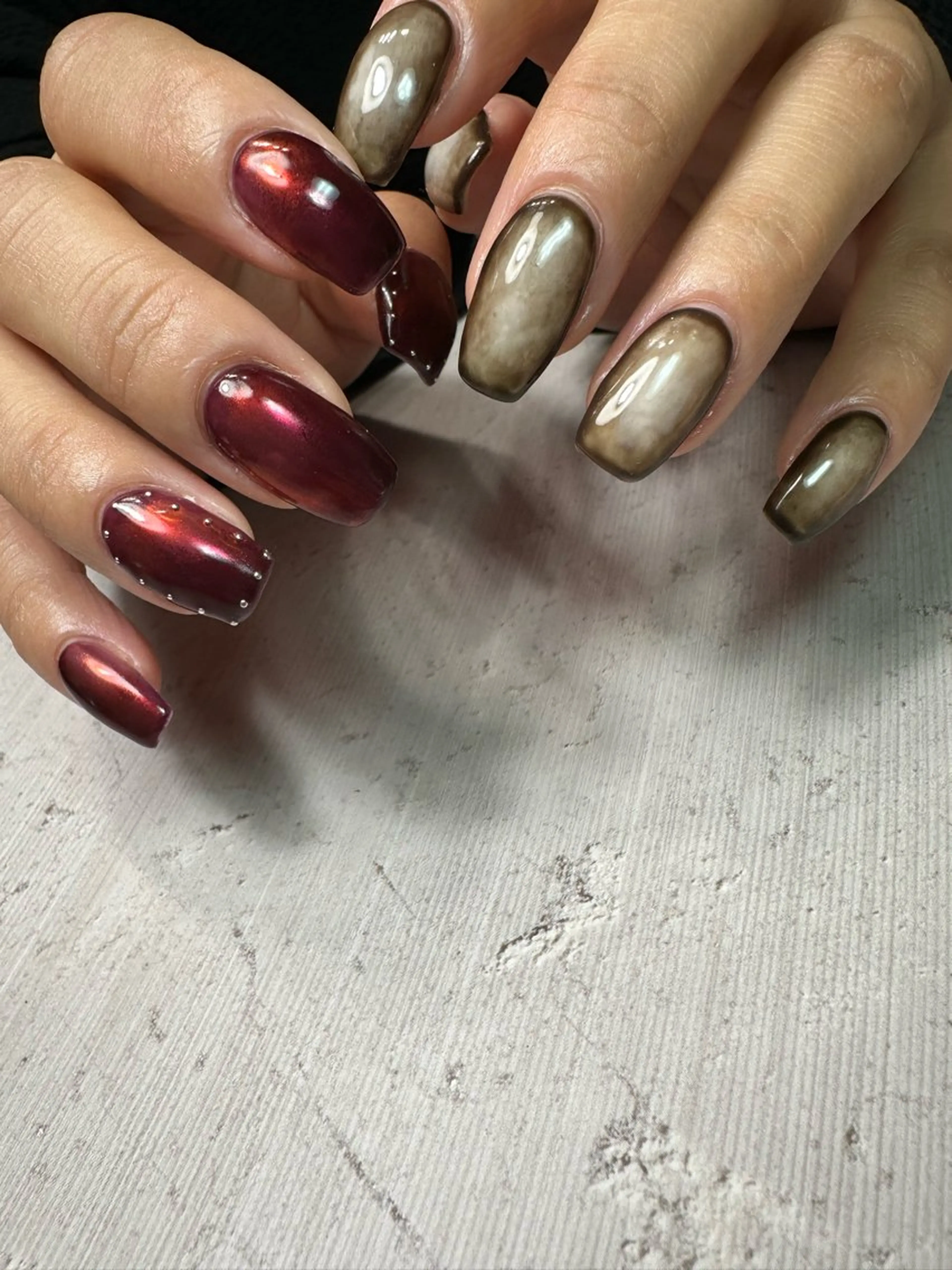 ネイル ブルー フットネイル マグネットネイル ミラーネイル ニュアンスネイル nailsalon Daphneのネイルデザイン