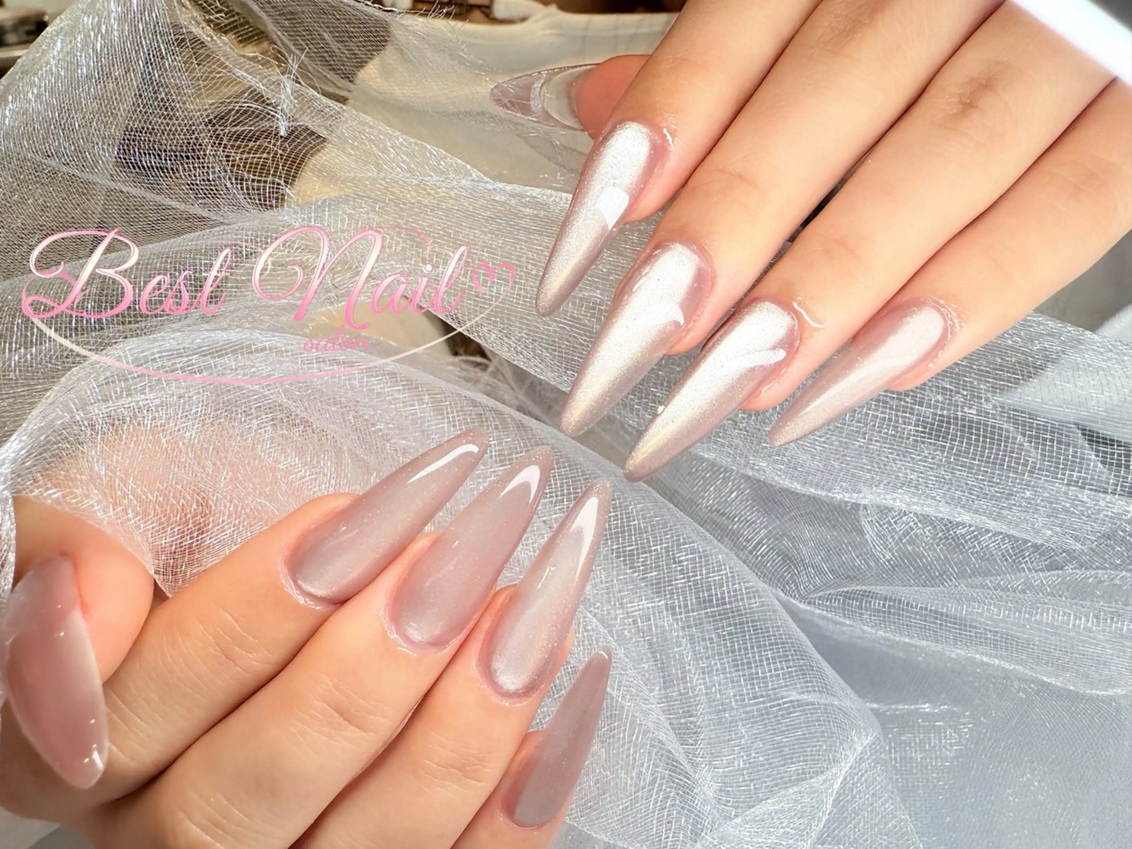 ネイル アートネイル オーロラネイル クリアネイル 長さ出し フレンチネイル ハンドネイル ハンドケア Best Nail池袋東口店のネイルデザイン