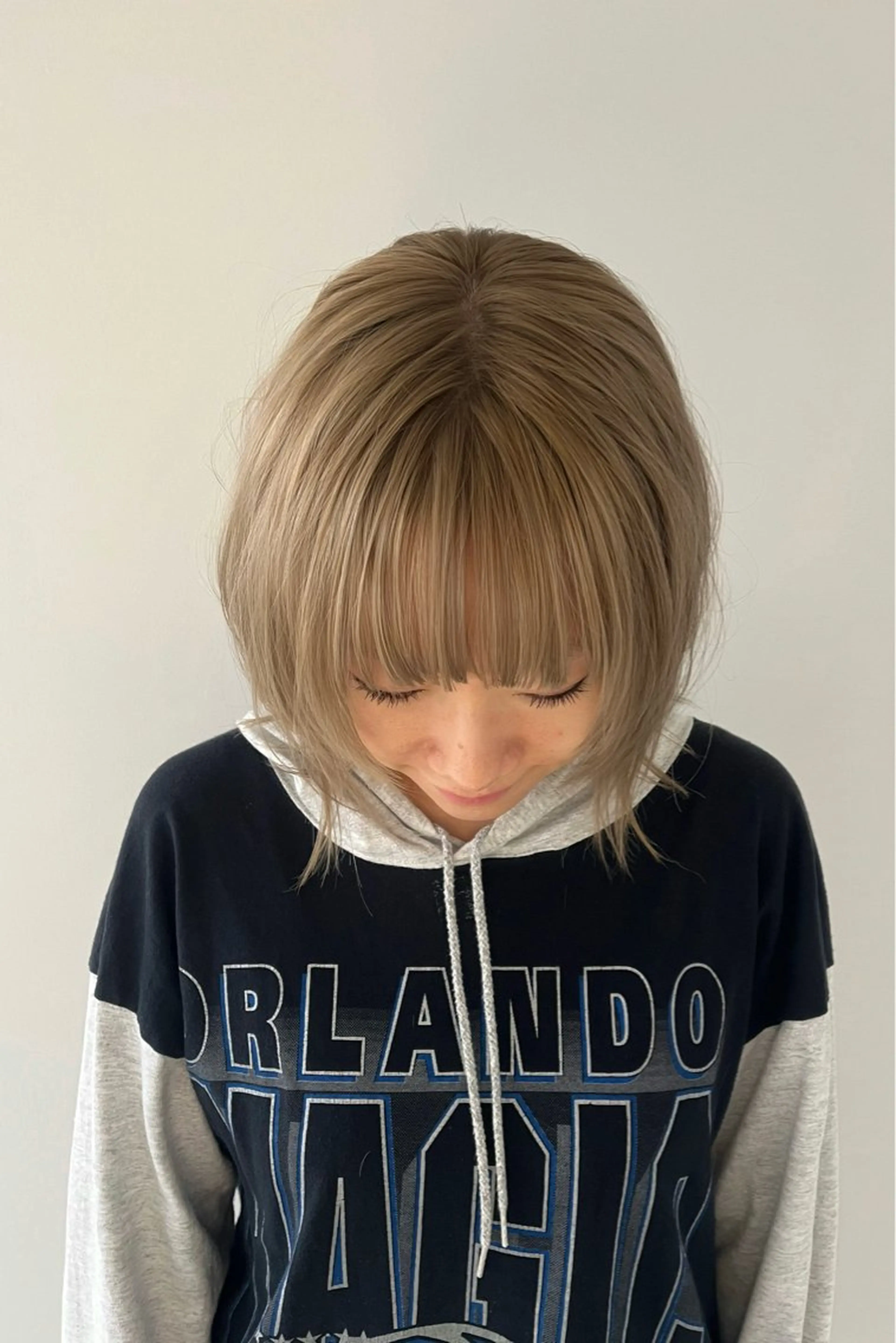 ミディアム カラー ヘアカラー Kasumi | くすみブラウン×渋谷のヘアスタイル