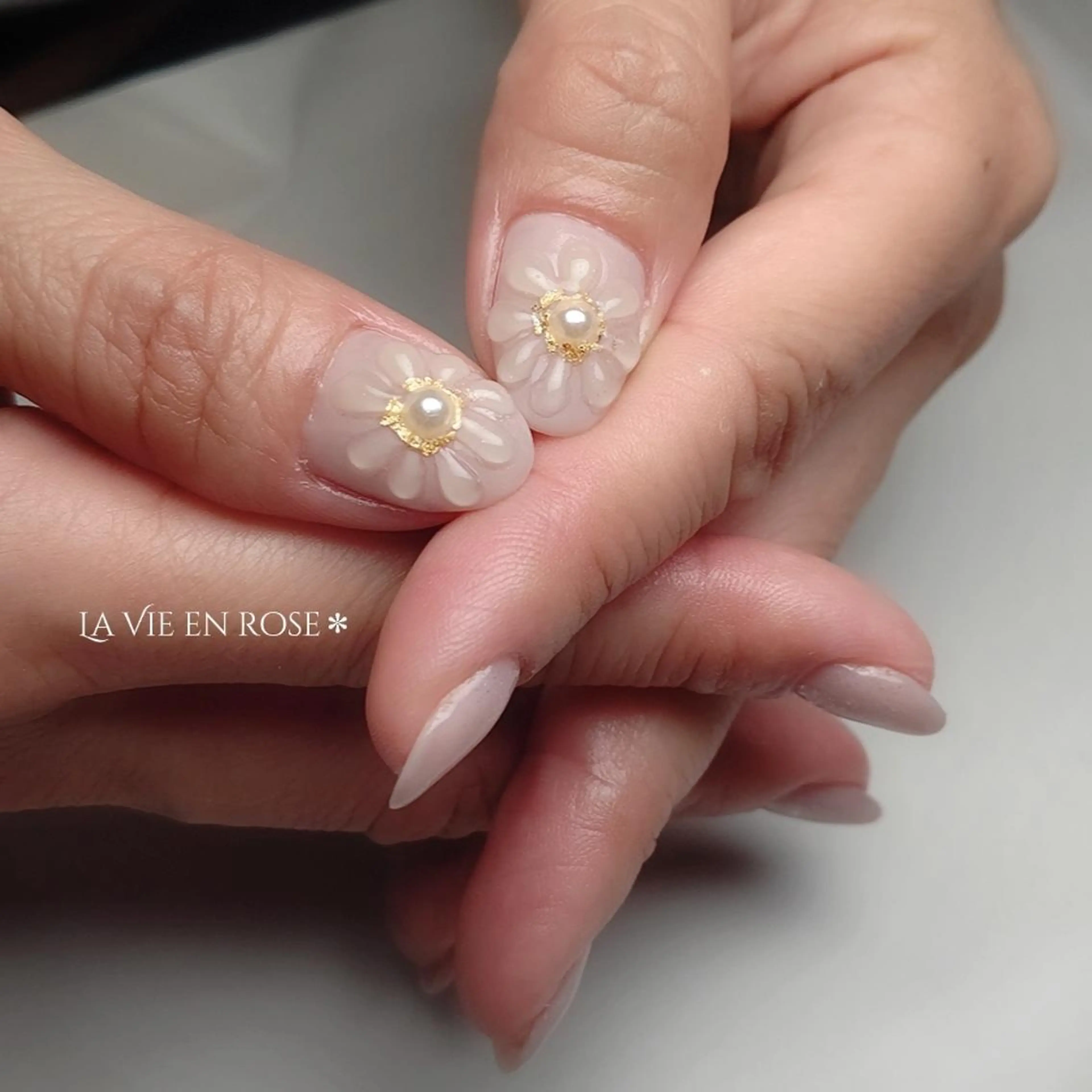 ネイル フラワーネイル ぷっくりネイル ラヴィアン ローズのネイルデザイン