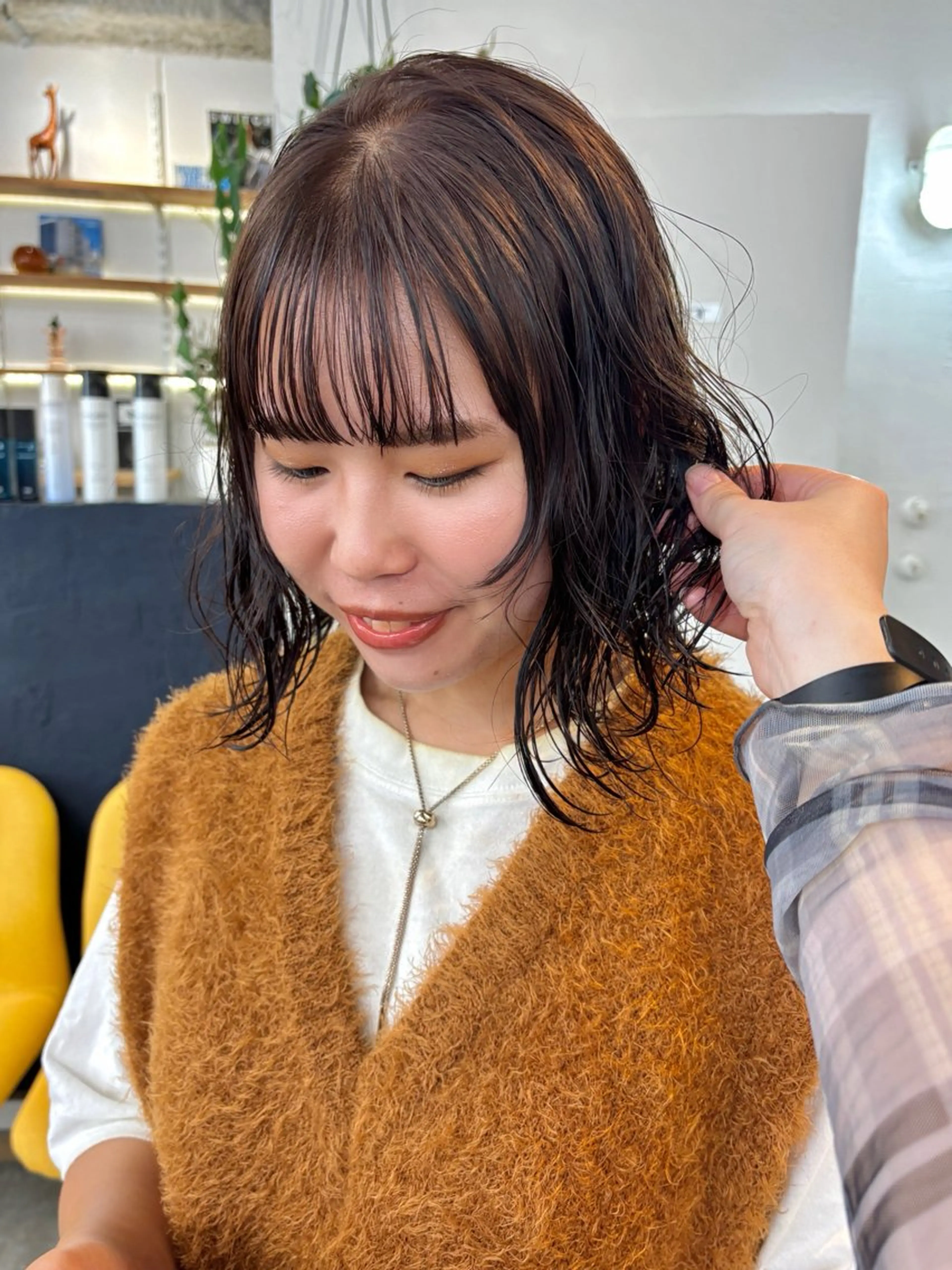 ミディアム カラー ベージュカラー ブリーチ ボルドーカラー ブラウンカラー カシス カット ヘアカラー トリートメント 暖色カラー/天神/ ヘイマサクラのヘアスタイル