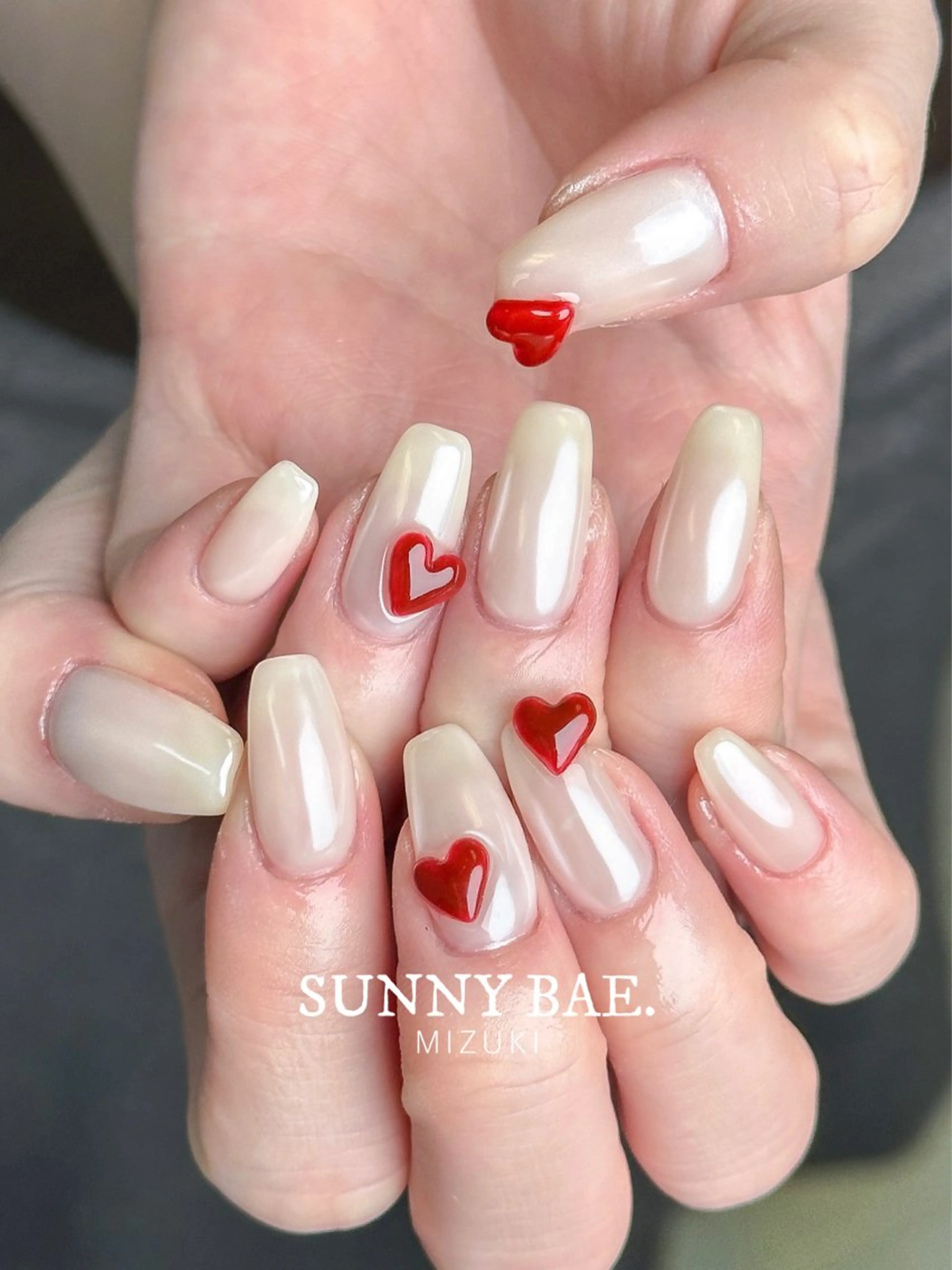 ネイル ハート ぷっくりネイル シンプルネイル 春ネイル ハンドネイル SUNNY BAE. 🌼MIZUKIのネイルデザイン