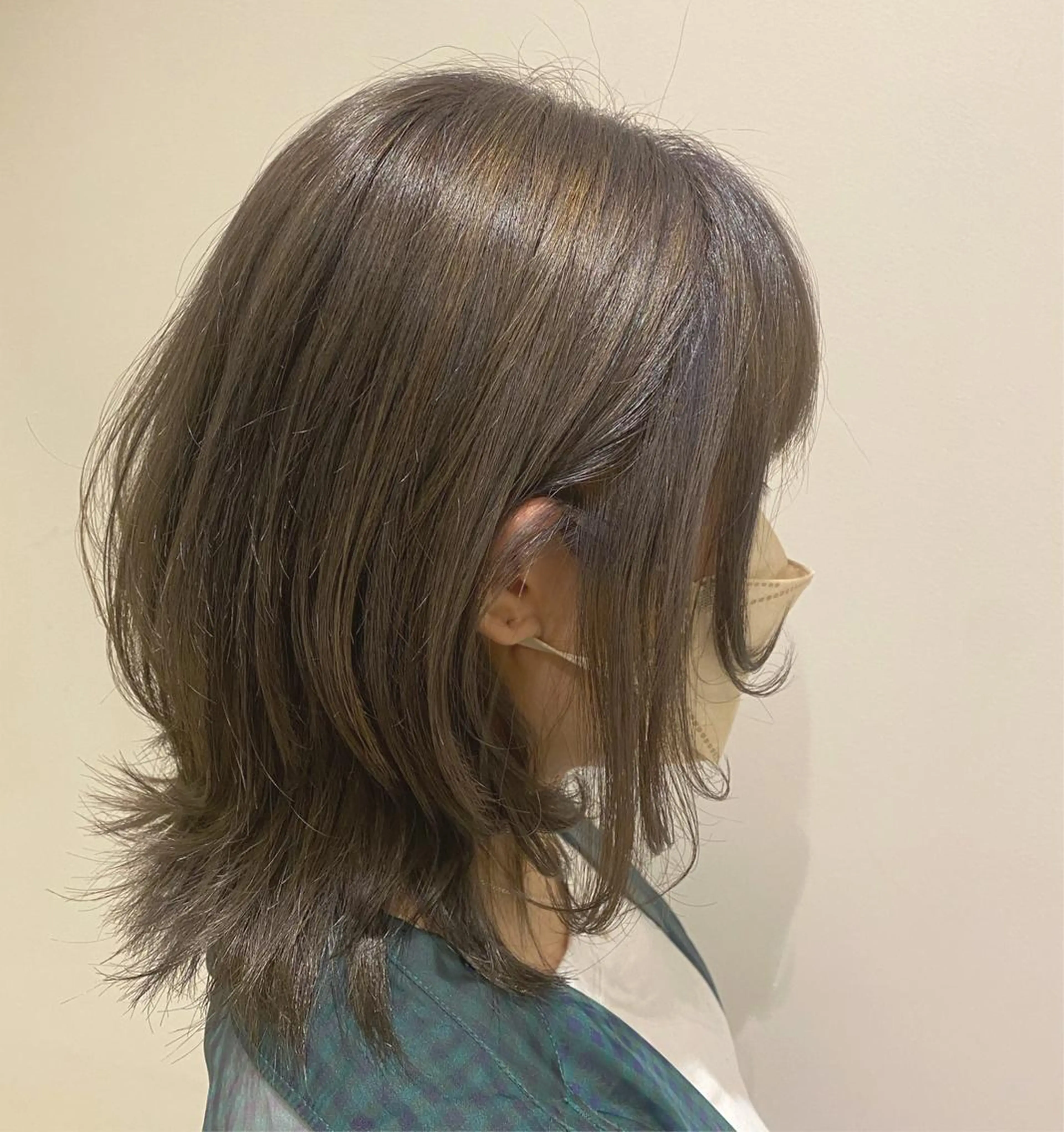 ミディアム カラー ブリーチ グレージュ ウルフカット カット ヘアカラー トリートメント 艶髪🌿美髪 大塚礼乃【西荻窪】のヘアスタイル