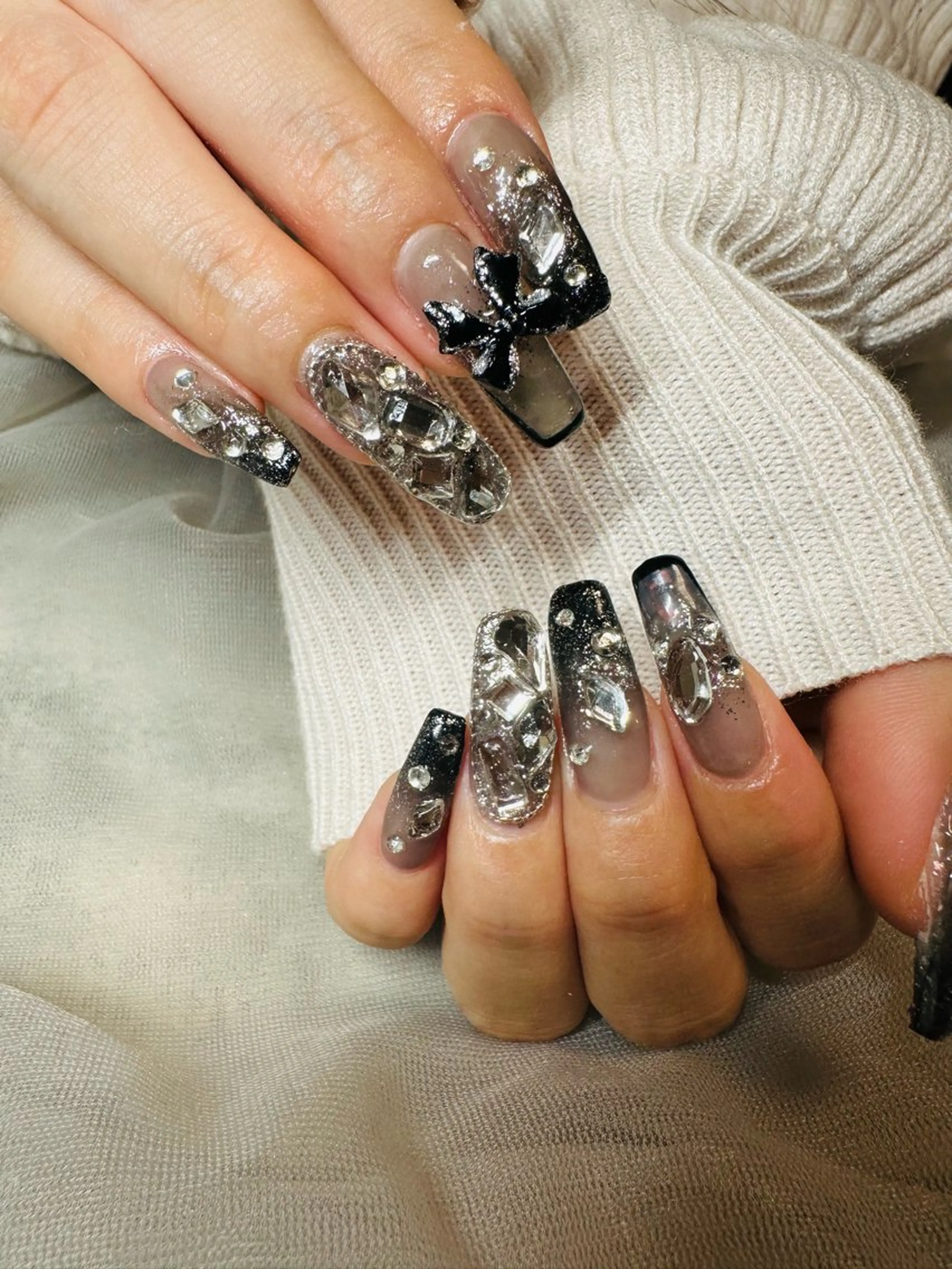 ネイル ハンドネイル Moon  Nail /栄　大須のネイルデザイン